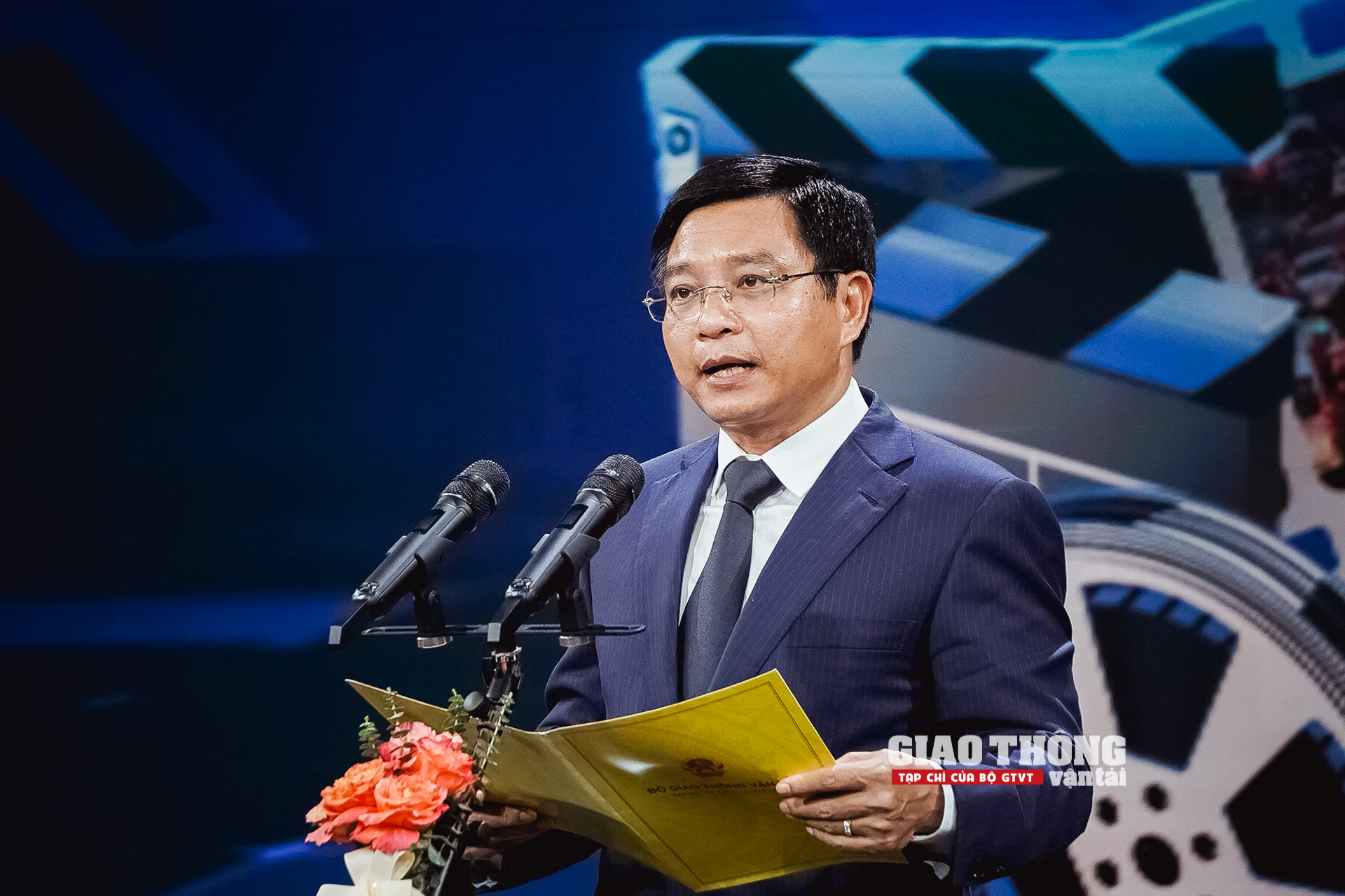 Kích thích sáng tạo truyền thông ATGT bằng hình ảnh- Ảnh 4.