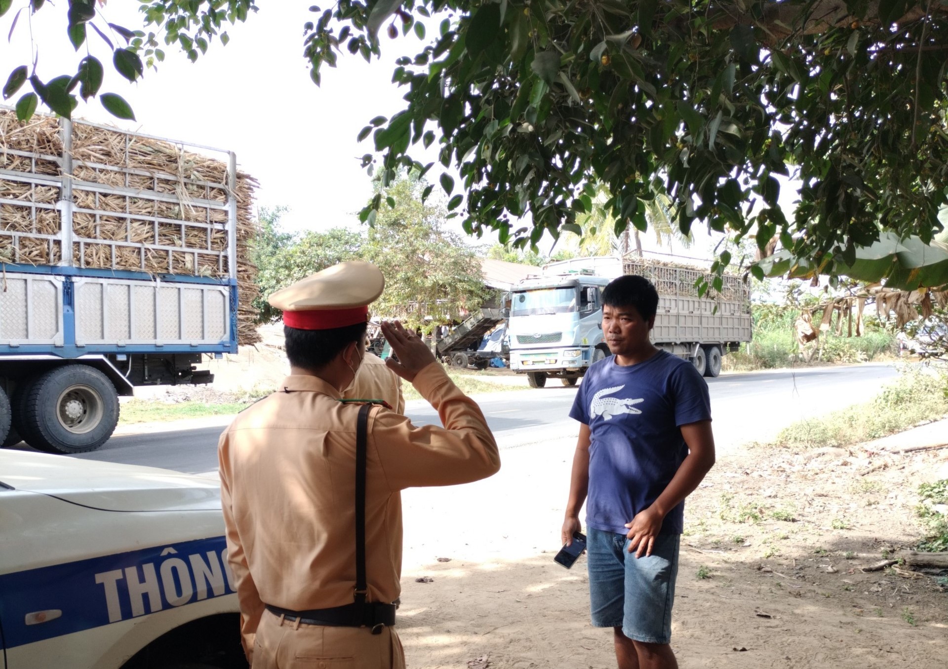 Giải pháp kiềm chế xe chở mía quá khổ, quá tải ở Gia Lai- Ảnh 2.