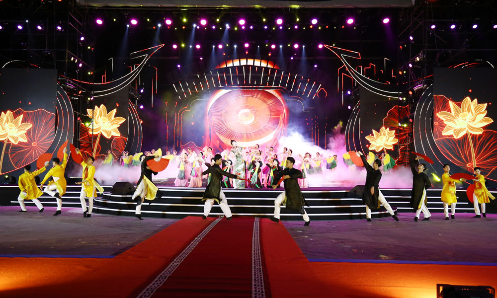 Công bố thị xã Việt Yên- Ảnh 7. Công bố thị xã Việt Yên- Ảnh 7.