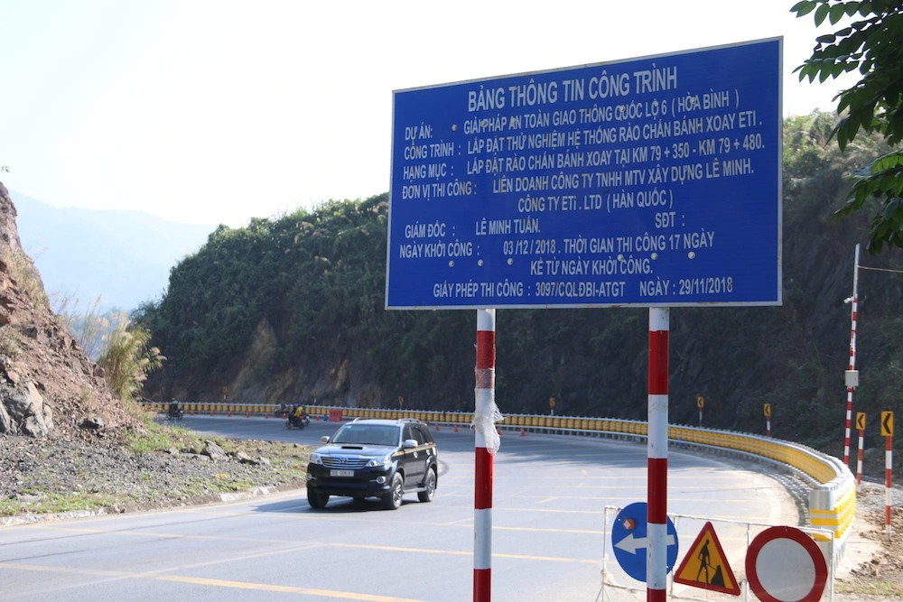 Từ vụ xe khách lao xuống vực ở Đà Nẵng, nhìn lại công nghệ hộ lan bánh xoay giúp giảm TNGT đường đèo dốc- Ảnh 2.