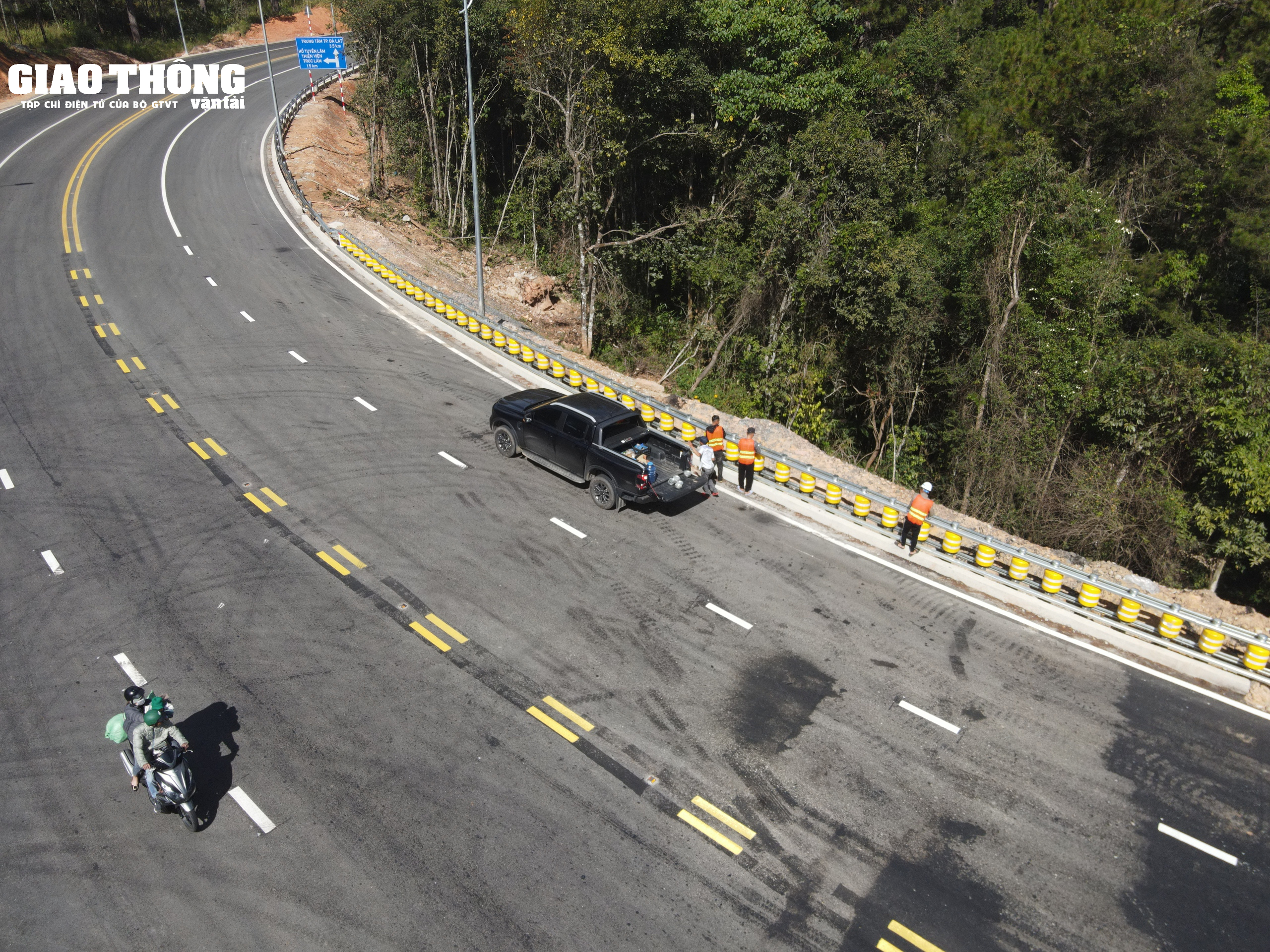 Đưa vào sử dụng hộ lan bánh xoay trên đèo Prenn - Đà Lạt- Ảnh 3.