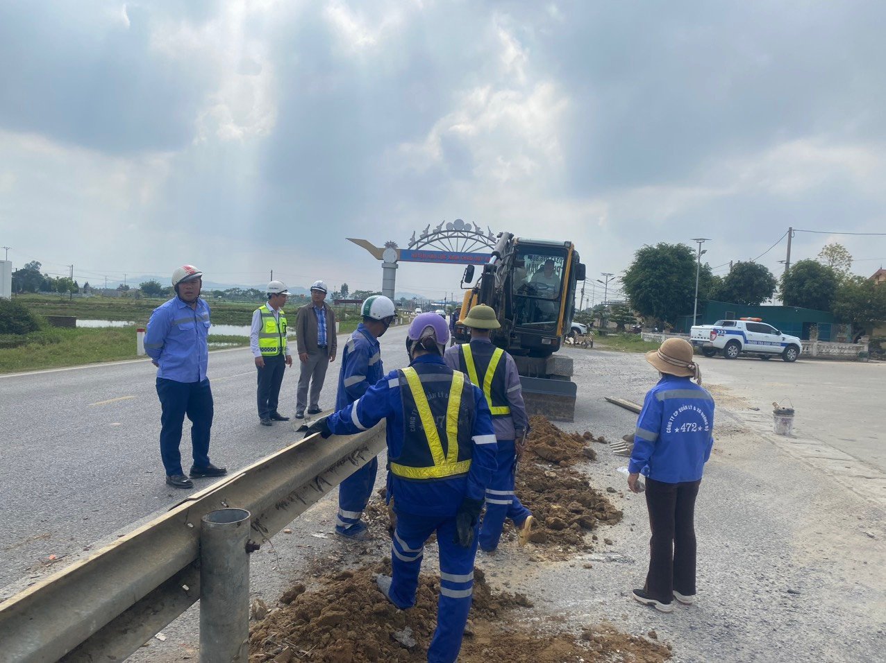 Đóng 4 điểm đấu nối trái phép vào quốc lộ và đường Hồ Chí Minh qua Thanh Hóa- Ảnh 1.