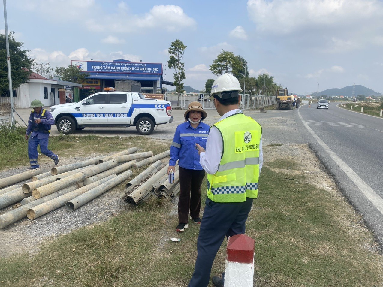 Đóng 4 điểm đấu nối trái phép vào quốc lộ và đường Hồ Chí Minh qua Thanh Hóa- Ảnh 2.