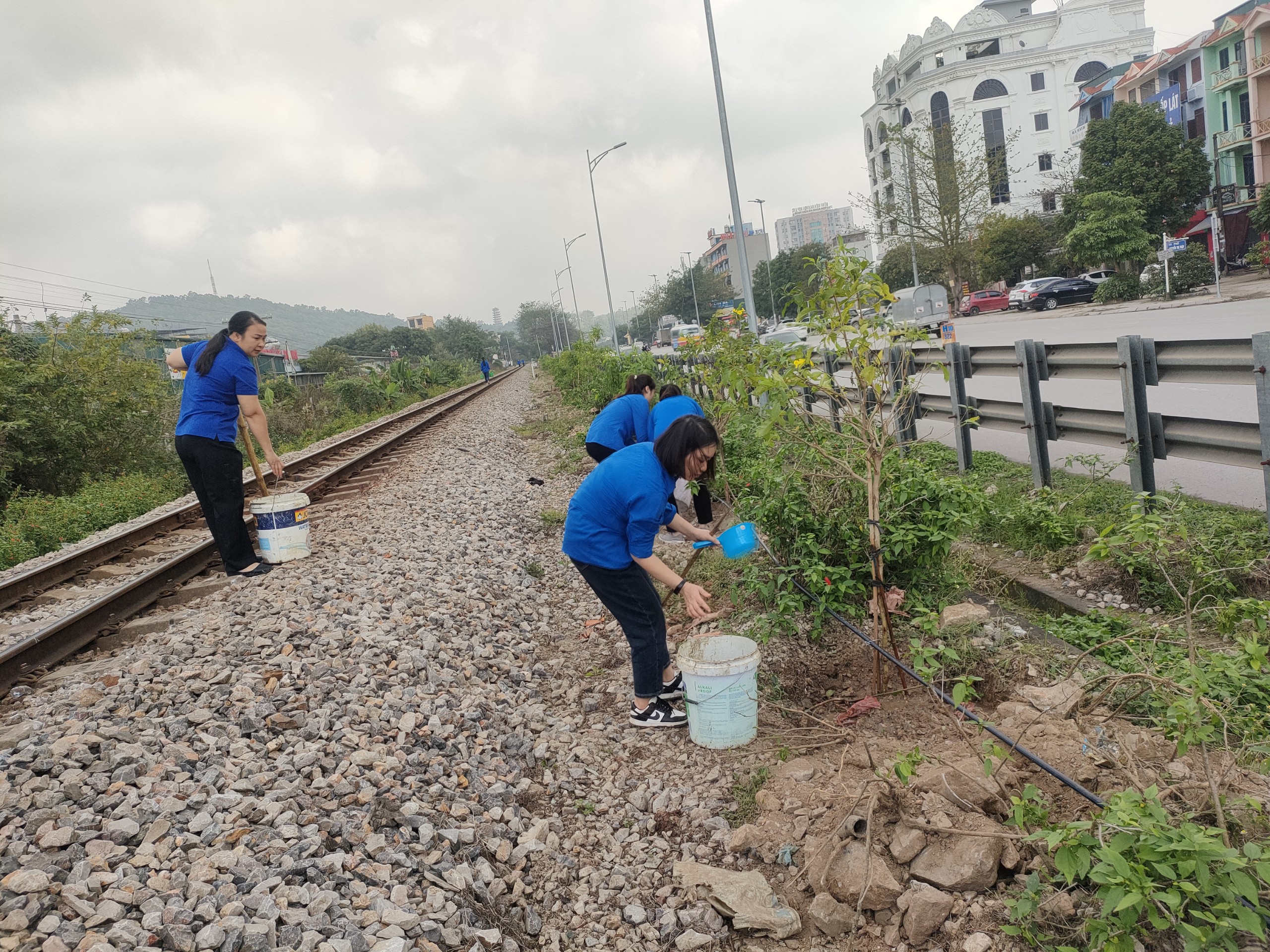 Bàn giao “Đoạn đường ông cháu cùng chăm” tại Thanh Hóa- Ảnh 4.