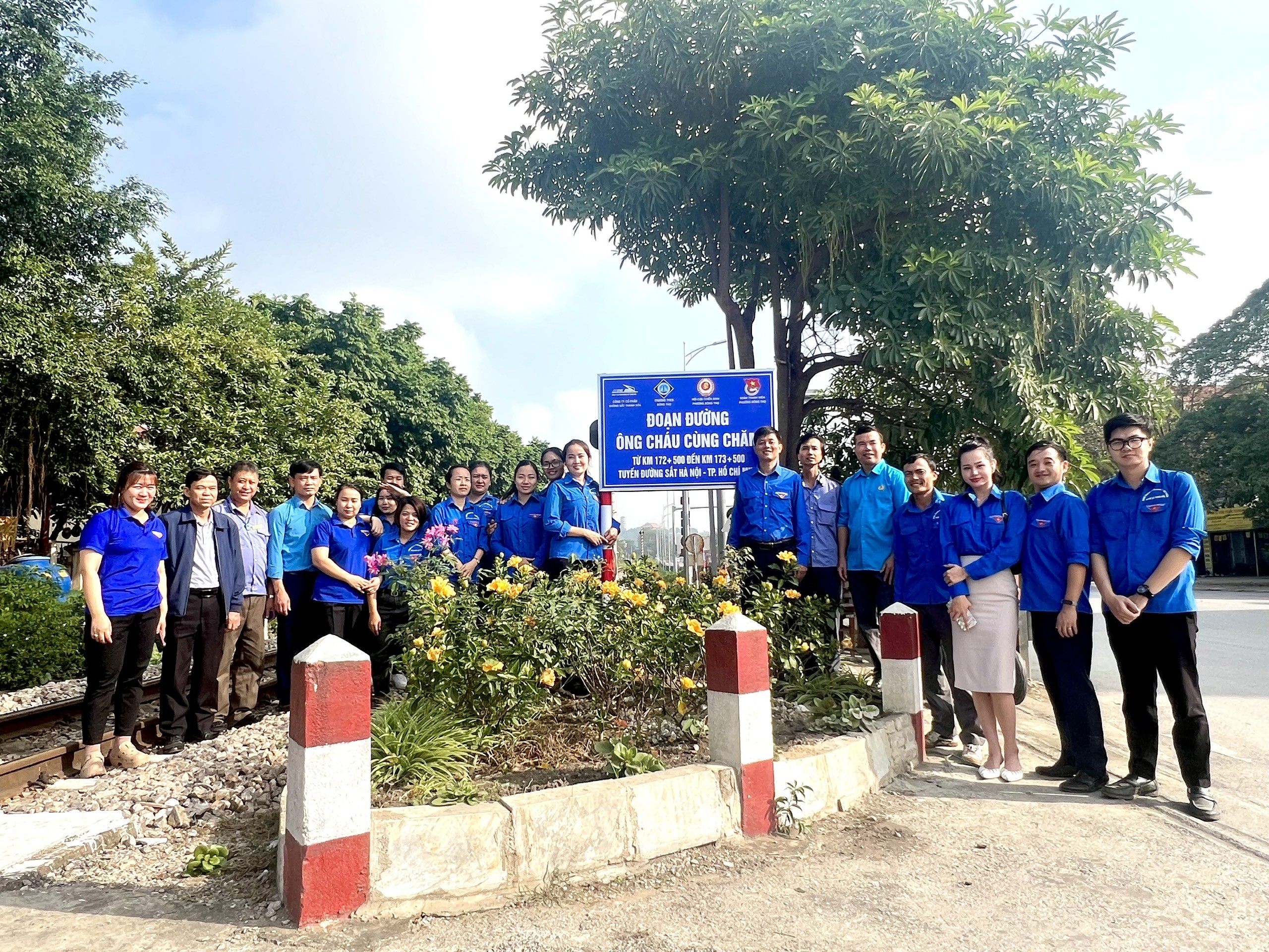 Bàn giao “Đoạn đường ông cháu cùng chăm” tại Thanh Hóa- Ảnh 5.