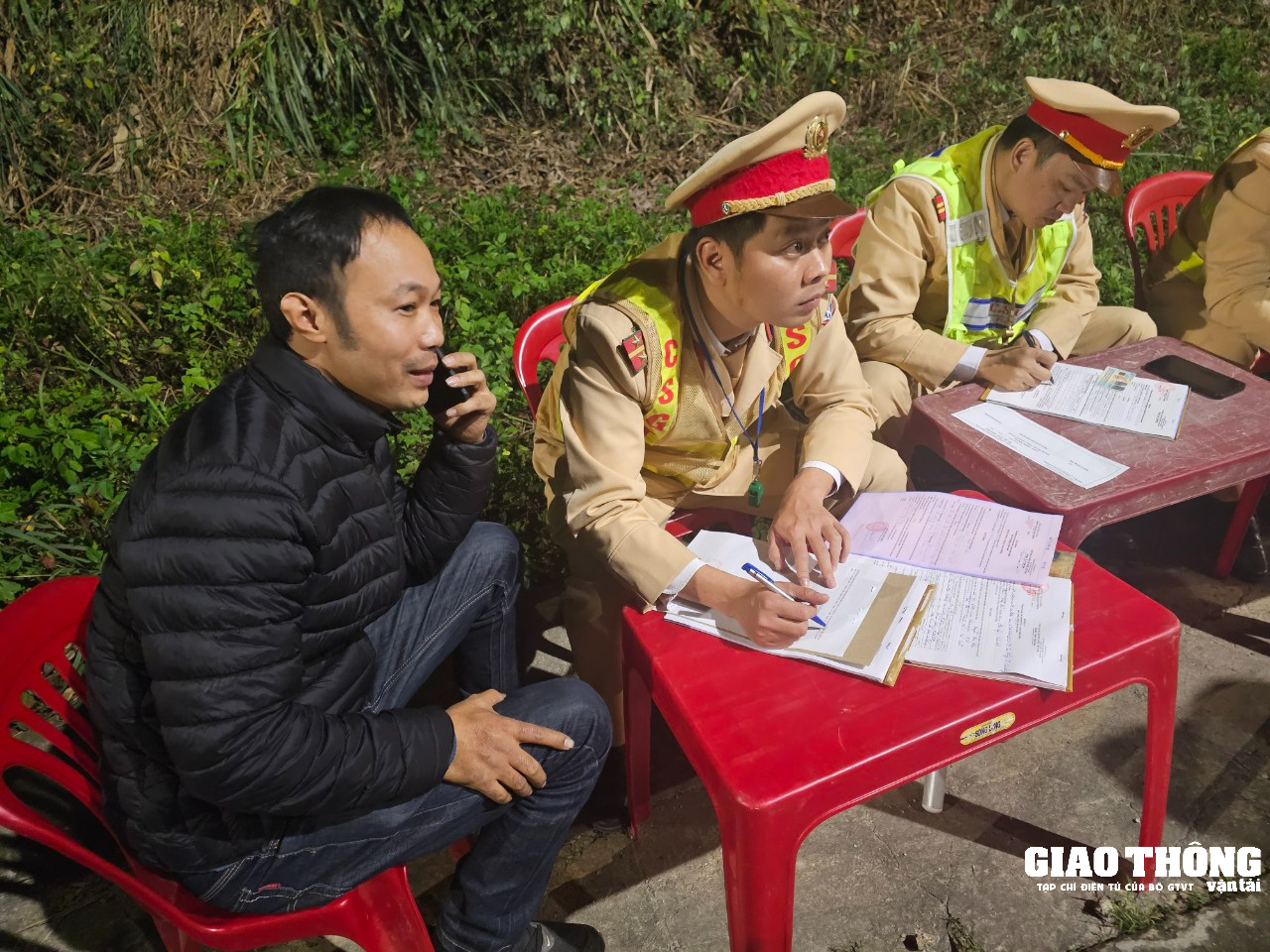 Mất gần một tháng lương vì vài chén rượu tất niên- Ảnh 6.