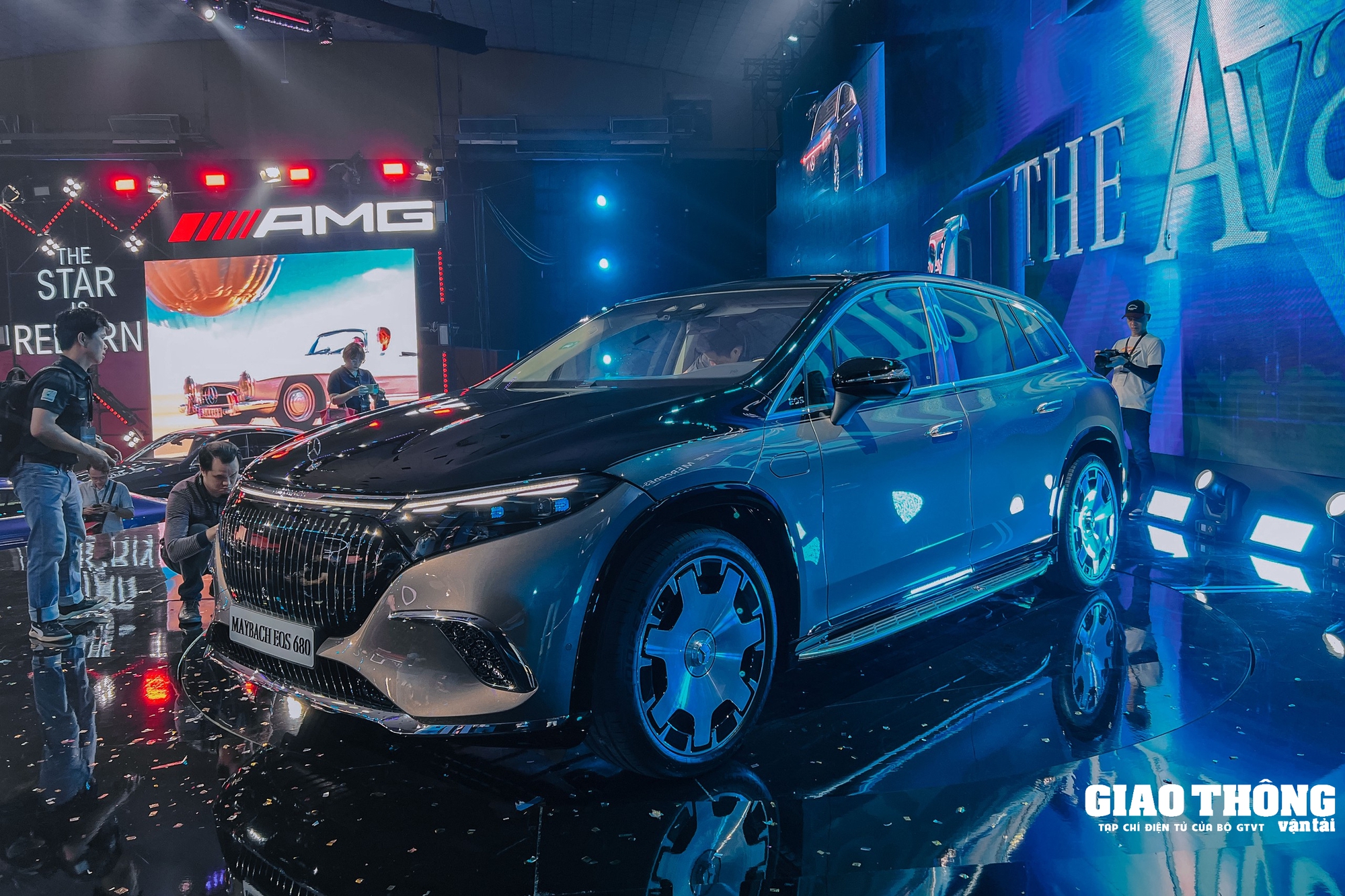 Cận cảnh xe điện Mercedes-Maybach EQS 680 SUV mới bán tại Việt Nam: Điểm nhấn nội thất, giá hơn 7 tỷ đồng - Ảnh 2.