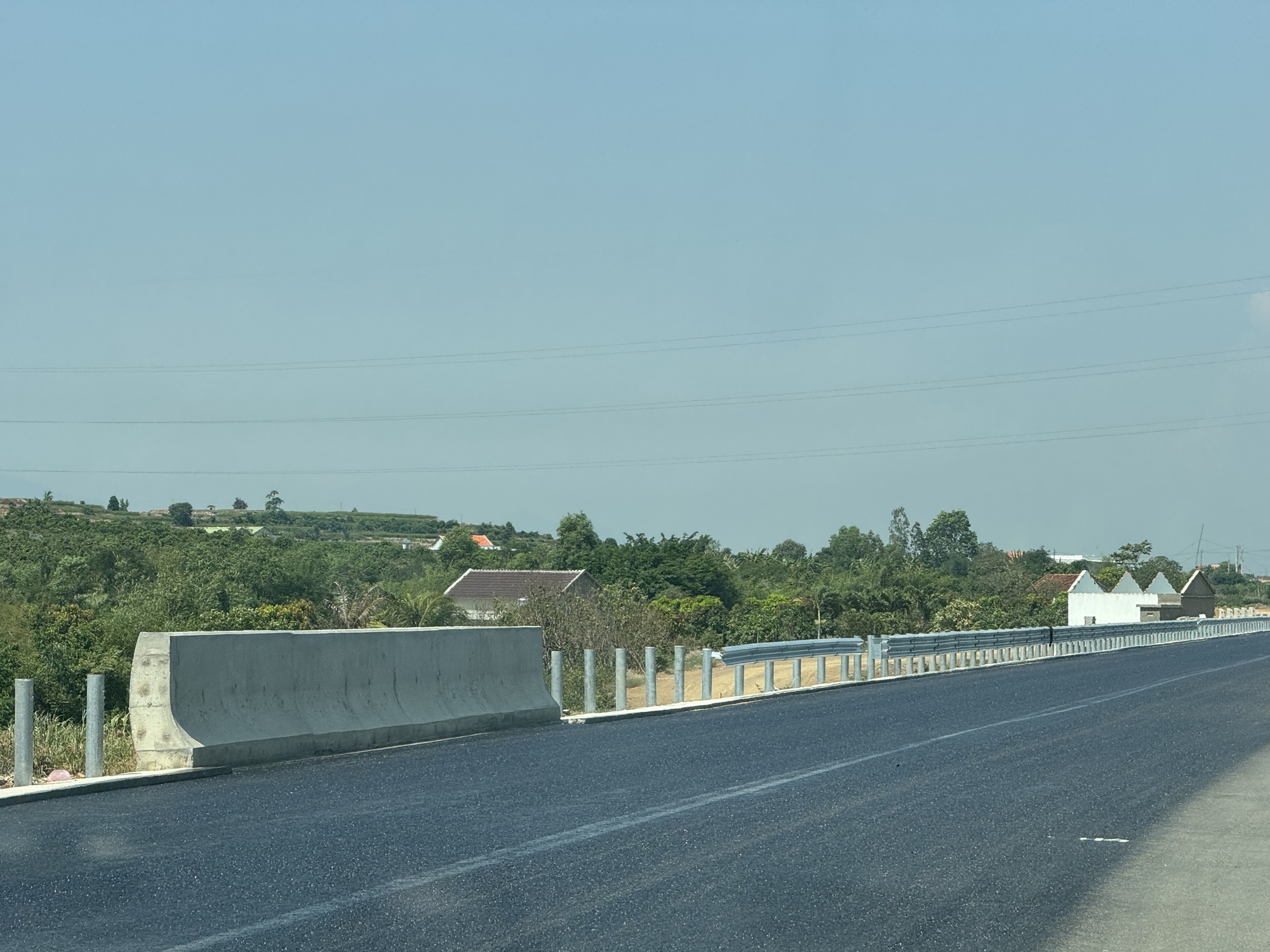 Xem tiến độ thi công cao tốc Vân Phong - Nha Trang - Ảnh 7.