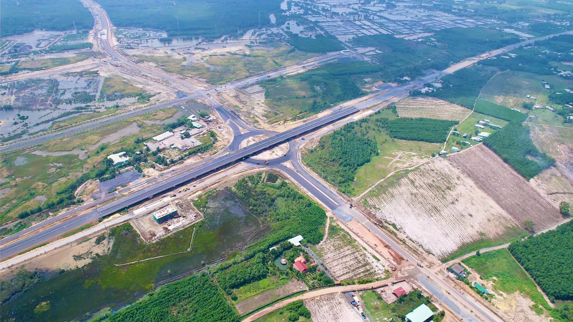 Chuẩn bị khai thác cao tốc Bến Lức - Long Thành - Ảnh 2.