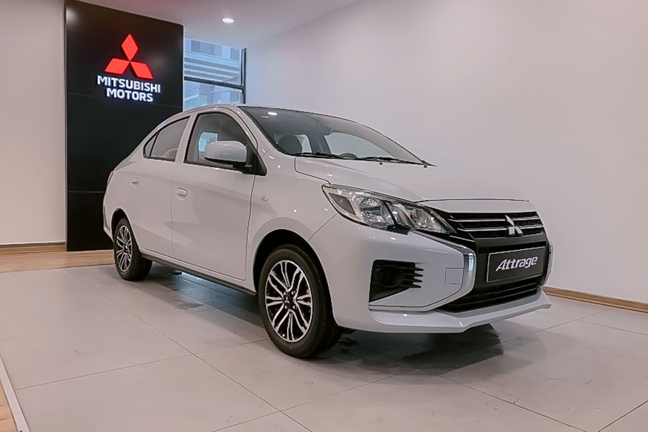 Giá lăn bánh Mitsubishi Attrage tháng 10/2024: Giảm sâu, rẻ hơn Hyundai Grand i10- Ảnh 1. Giá lăn bánh Mitsubishi Attrage tháng 10/2024: Giảm sâu, rẻ hơn Hyundai Grand i10- Ảnh 1.