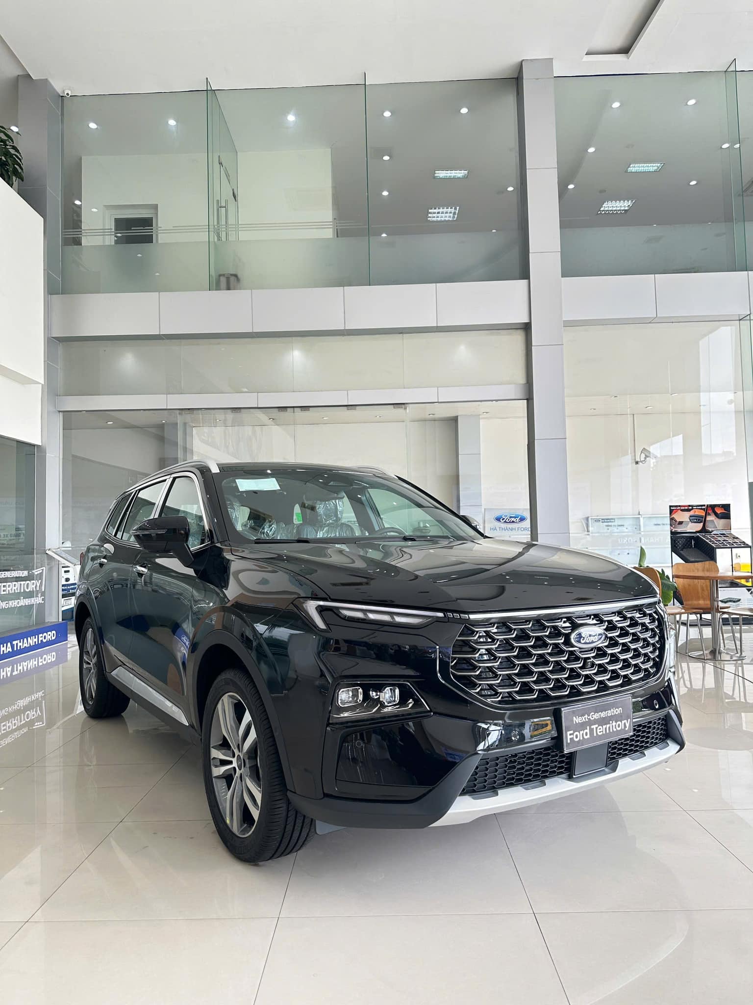 Giá lăn bánh Ford Territory tháng 10/2024: Giảm cả trăm triệu đấu Hyundai Tucson, Mazda CX-5- Ảnh 1. Giá lăn bánh Ford Territory tháng 10/2024: Giảm cả trăm triệu đấu Hyundai Tucson, Mazda CX-5- Ảnh 1.