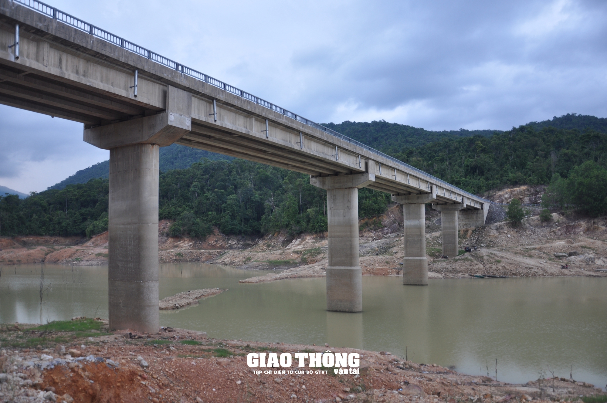 Cận cảnh kiểm tra 