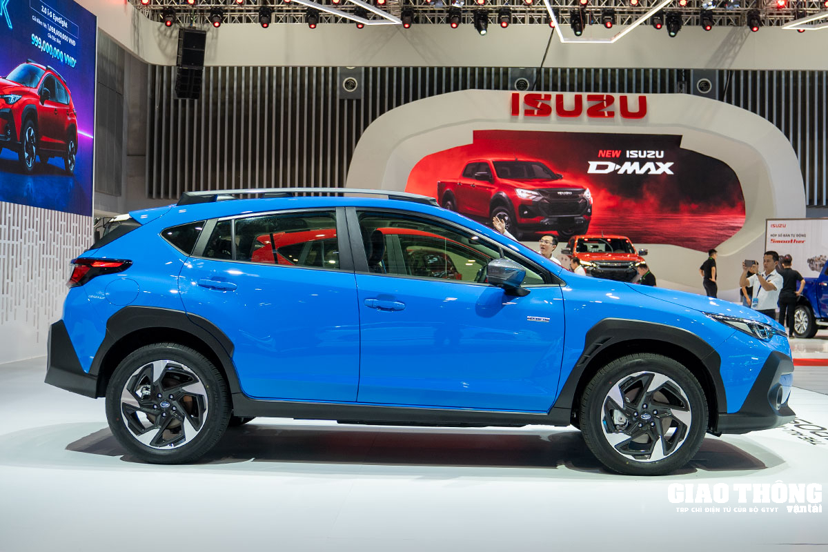 Trải nghiệm Subaru Crosstrek 2025 vừa ra mắt: Giá gần 1,3 tỷ đồng liệu có gặp khó?- Ảnh 7.