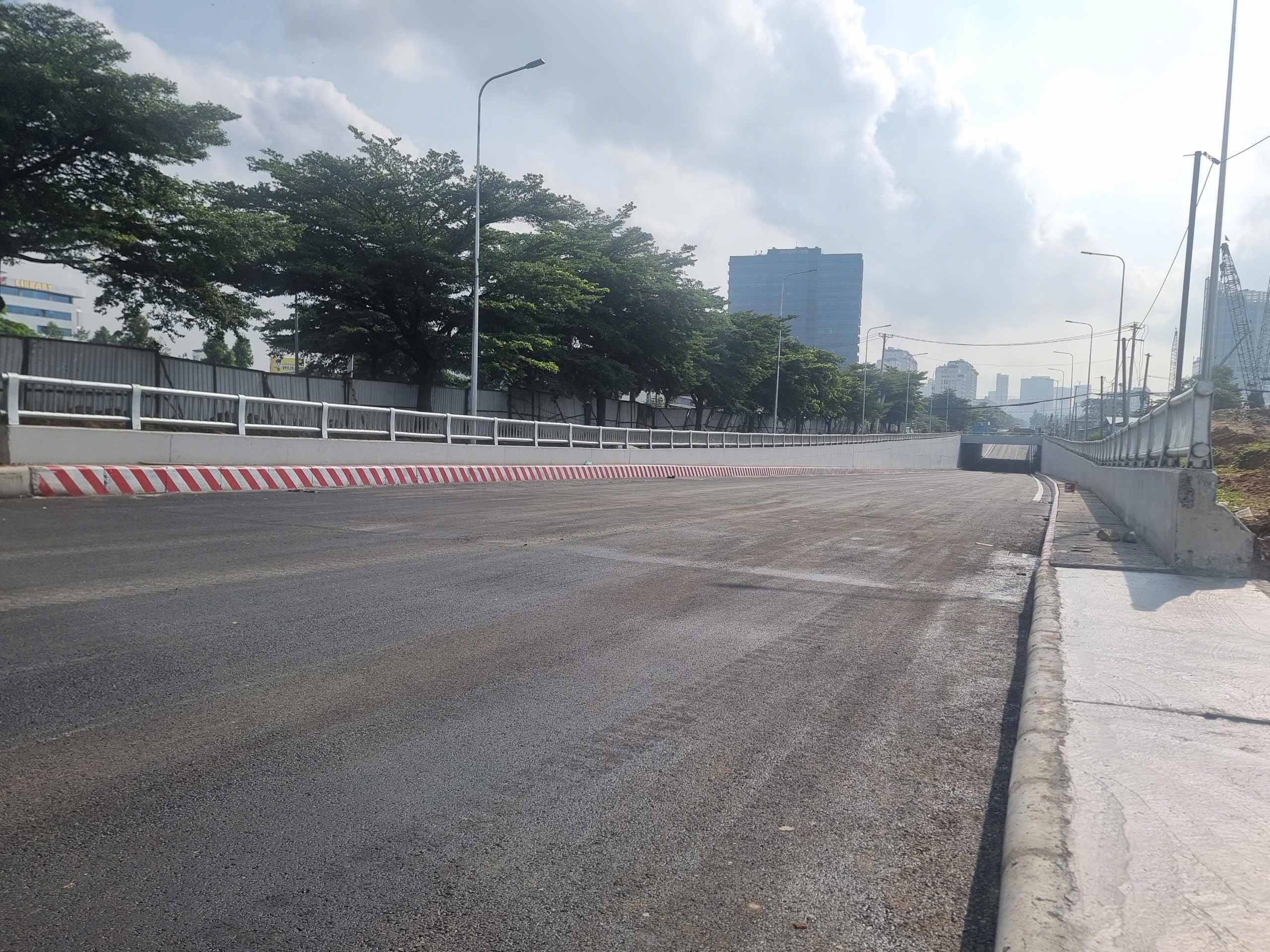 Tổng công ty Thăng Long hoàn thành nhánh hầm chui Nguyễn Văn Linh - Nguyễn Hữu Thọ, sẵn sàng thông xe - Ảnh 1.