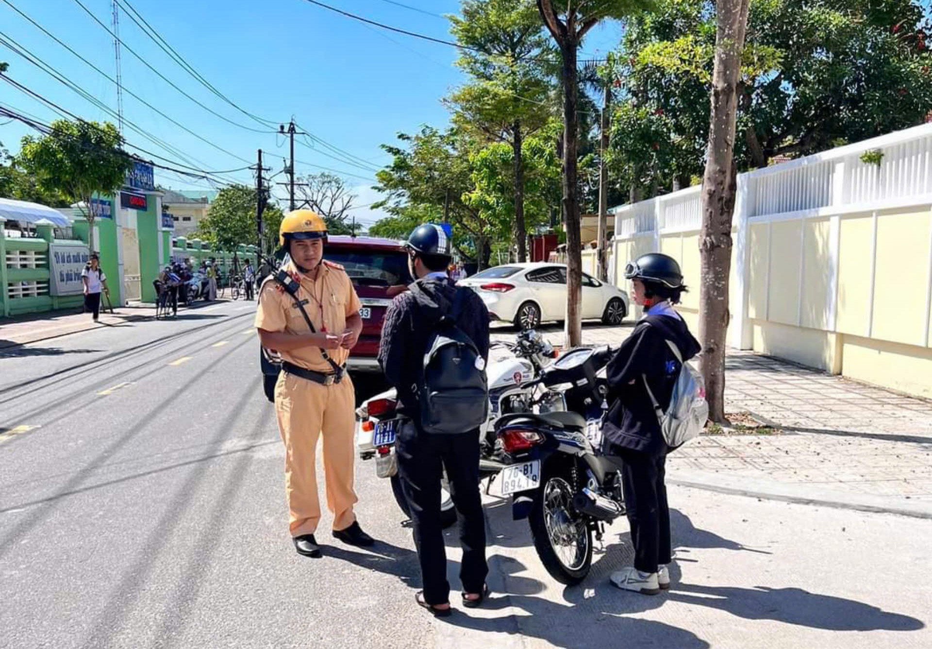 Quảng Ngãi xử lý nhiều học sinh vi phạm nồng độ cồn, tốc độ - Ảnh 2.