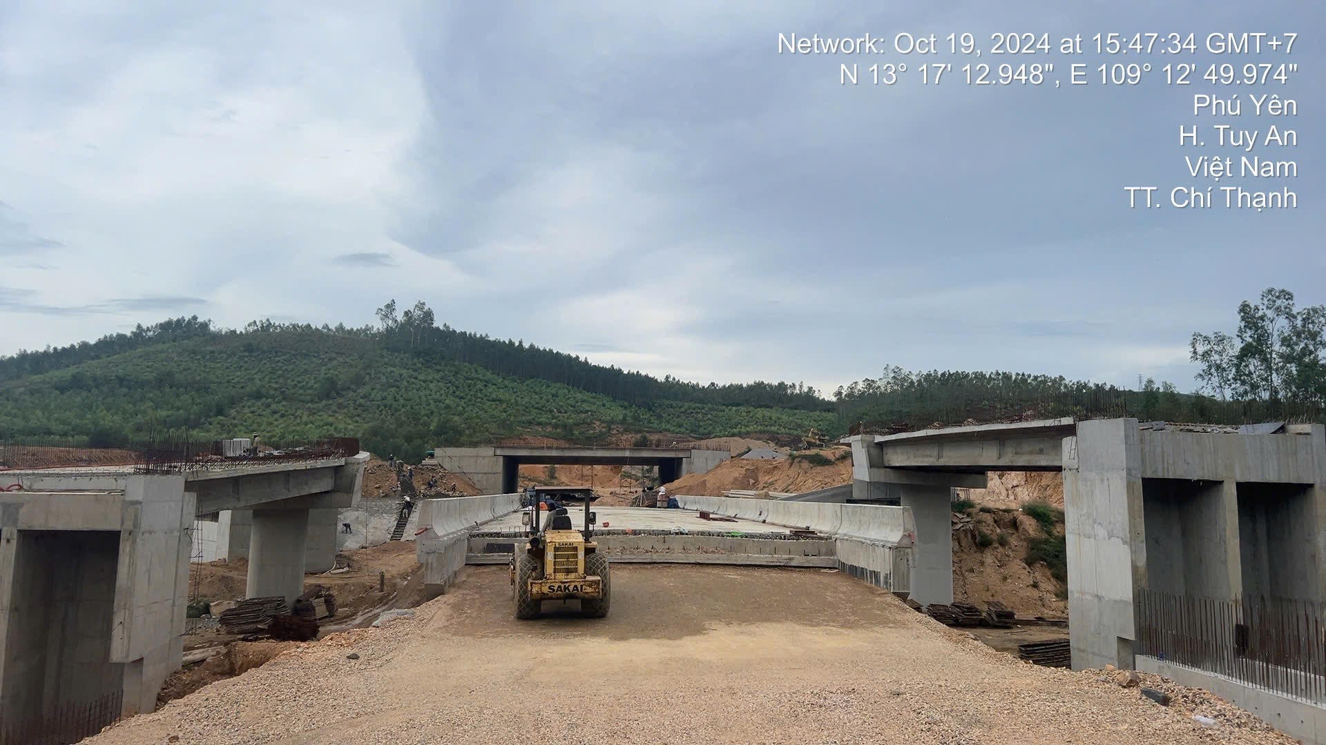 Tổng công ty Thăng Long quyết tâm rút ngắn tiến độ Gói thầu XL01 Dự án cao tốc đoạn Chí Thạnh - Vân Phong - Ảnh 3.