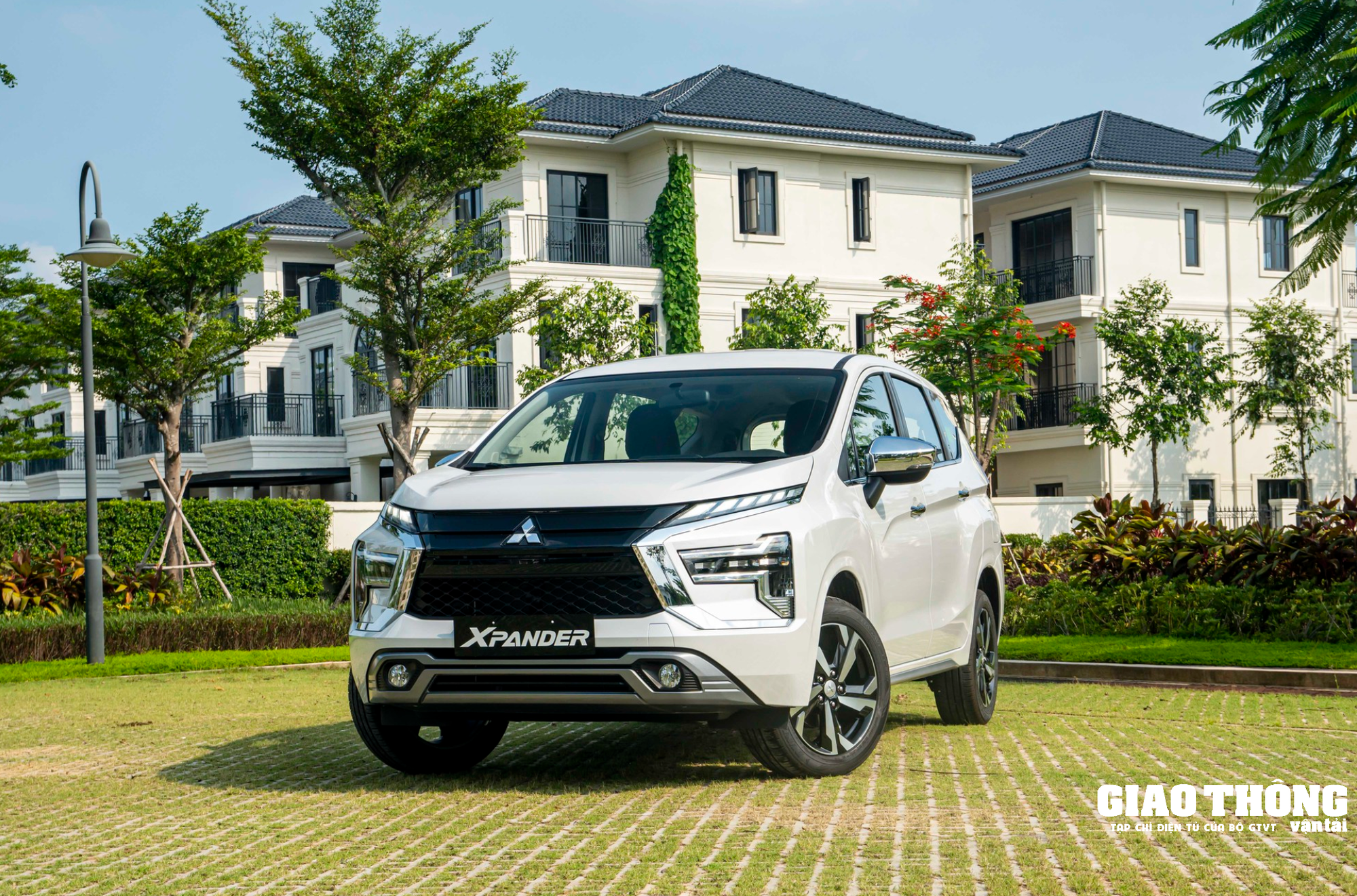 Phân khúc MPV 7 chỗ vẫn “nóng