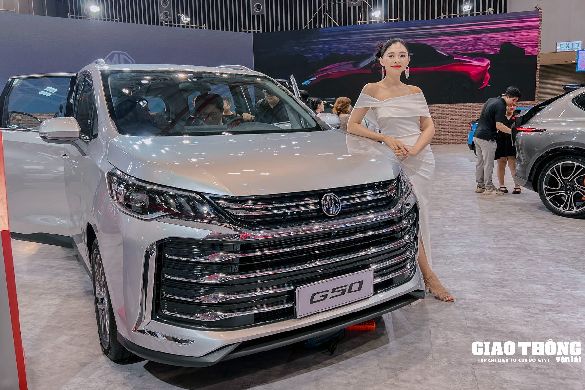 Phân khúc MPV 7 chỗ vẫn “nóng