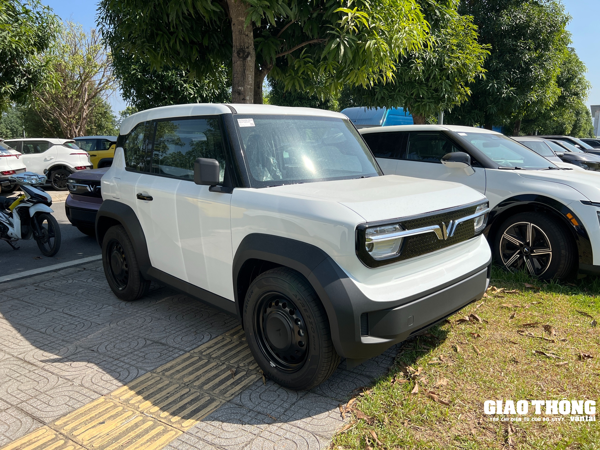 Top 10 xe ô tô bán chạy nhất tháng 10/2024: VinFast gây bất ngờ với 2 cái tên- Ảnh 1.