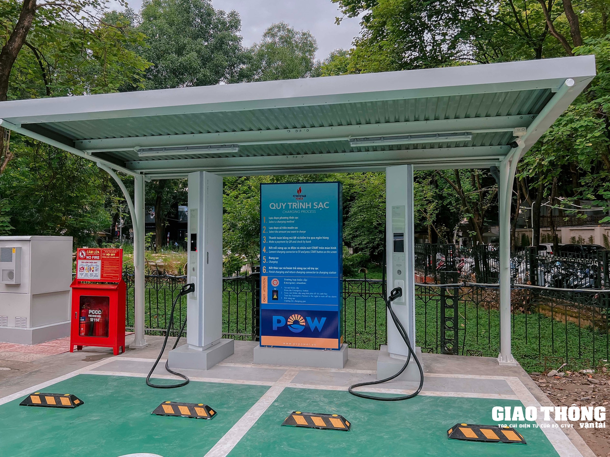 Cận cảnh trạm sạc PV Power: Ô tô điện Trung Quốc lại bị dập tắt hy vọng sạc xe giá rẻ như VinFast- Ảnh 2.