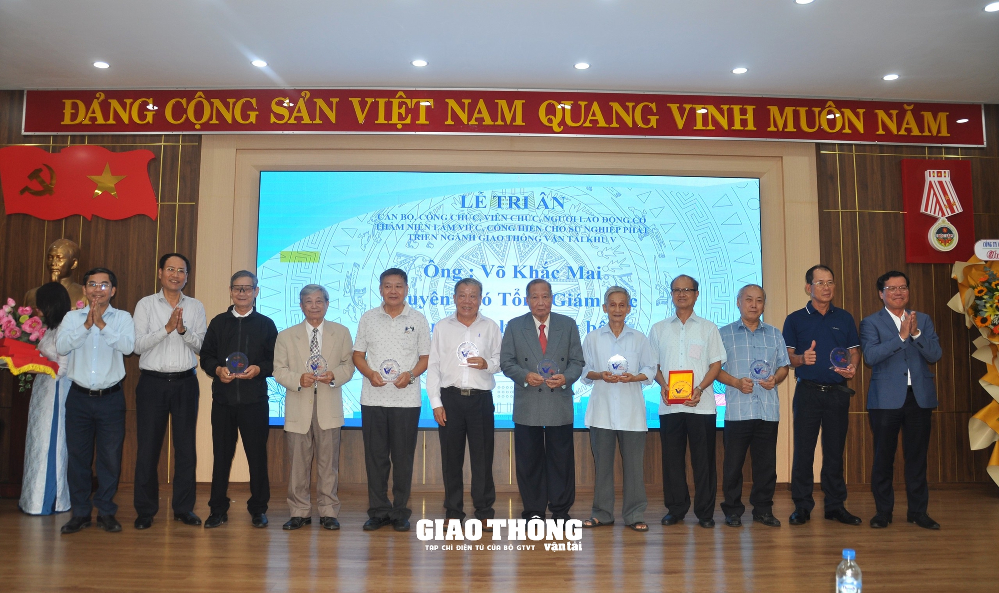 Ấm áp Ngày truyền thống Giao thông đường bộ Khu V - Ảnh 1.