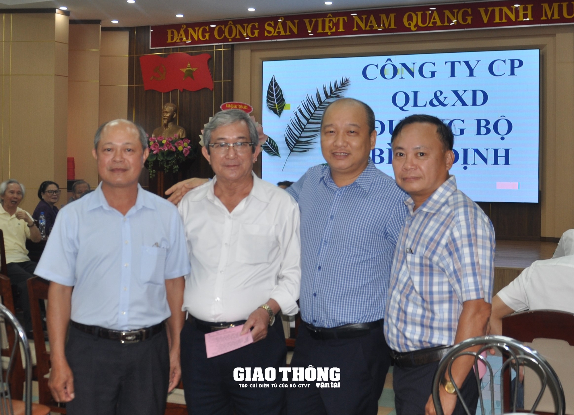 Ấm áp Ngày truyền thống Giao thông đường bộ Khu V - Ảnh 16.