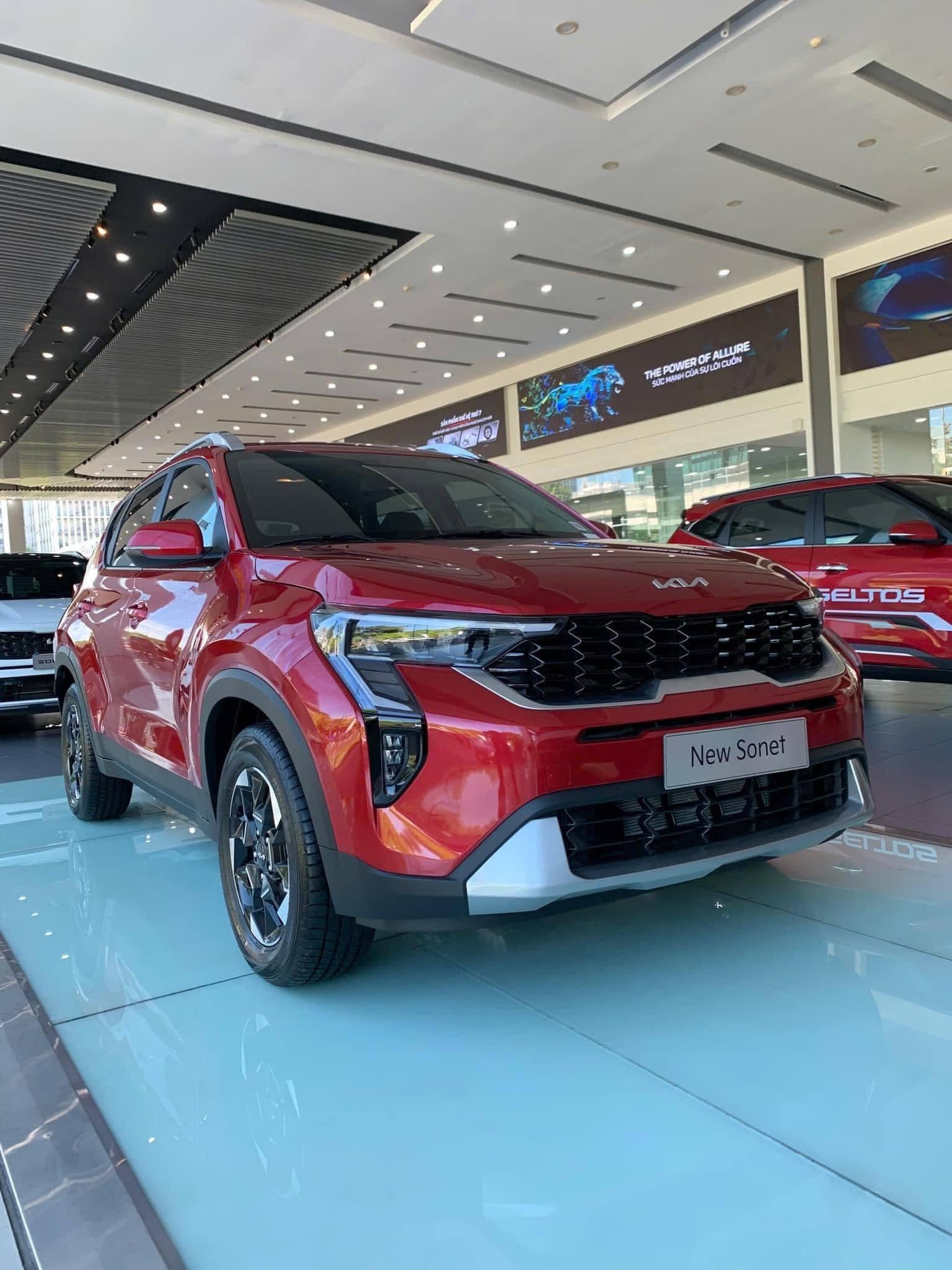 Giá xe KIA Sonet lăn bánh tháng 11/2024: Ưu đãi kép để bám đuổi VinFast VF5- Ảnh 1. Giá xe KIA Sonet lăn bánh tháng 11/2024: Ưu đãi kép để bám đuổi VinFast VF5- Ảnh 1.