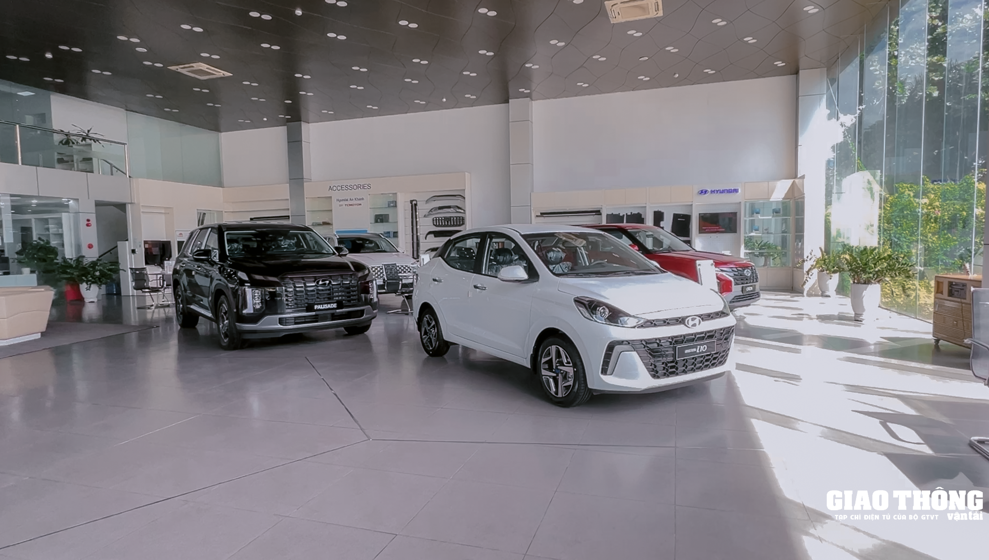 Diễn biến lạ của thị trường ô tô trước khi kết thúc giảm 50% lệ phí trước bạ- Ảnh 1.