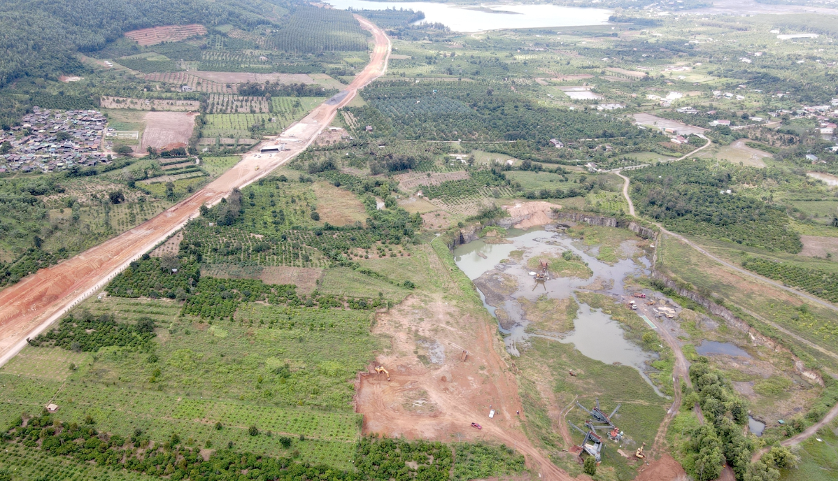 Mỏ vật liệu chưa được cấp phép, công trình dự án cao tốc Khánh Hòa - Buôn Ma Thuột nguy cơ chậm tiến độ- Ảnh 1.