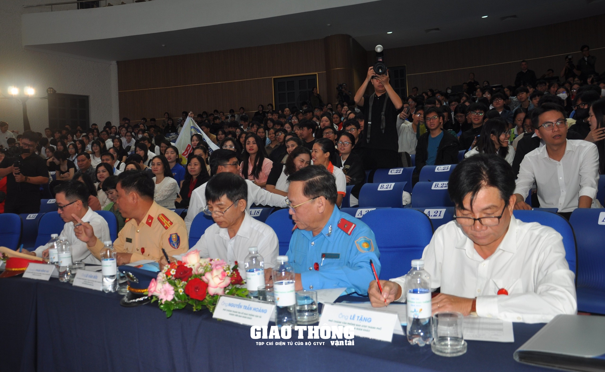 Học sinh Đà Nẵng hứng khởi thế hiện kiến thức pháp luật ATGT đường bộ - Ảnh 5.