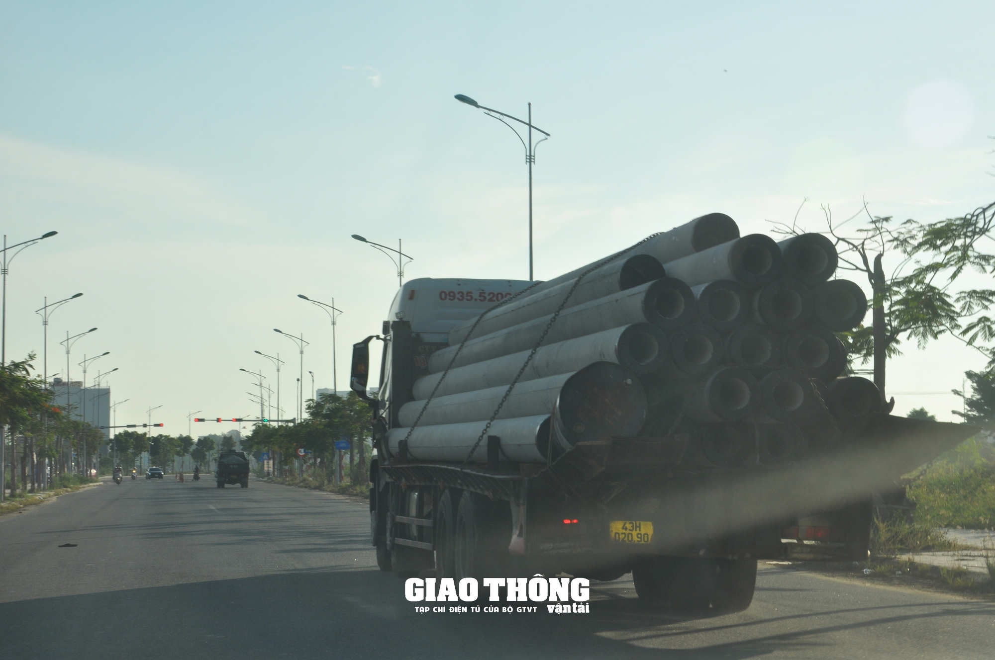 Đà Nẵng triển khai đảm bảo ATGT trong khu vực đô thị - Ảnh 2.