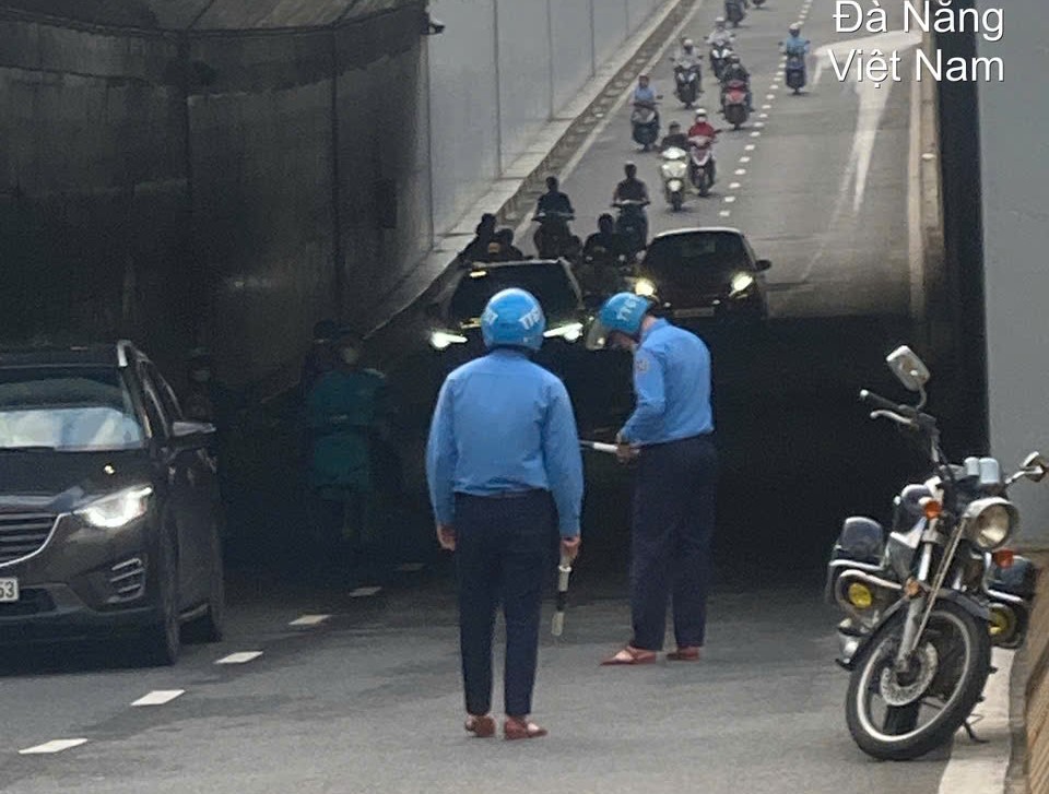 Đà Nẵng: Trích xuất camera xác định xe tải rải đá ở hầm Điện Biên Phủ- Ảnh 4.