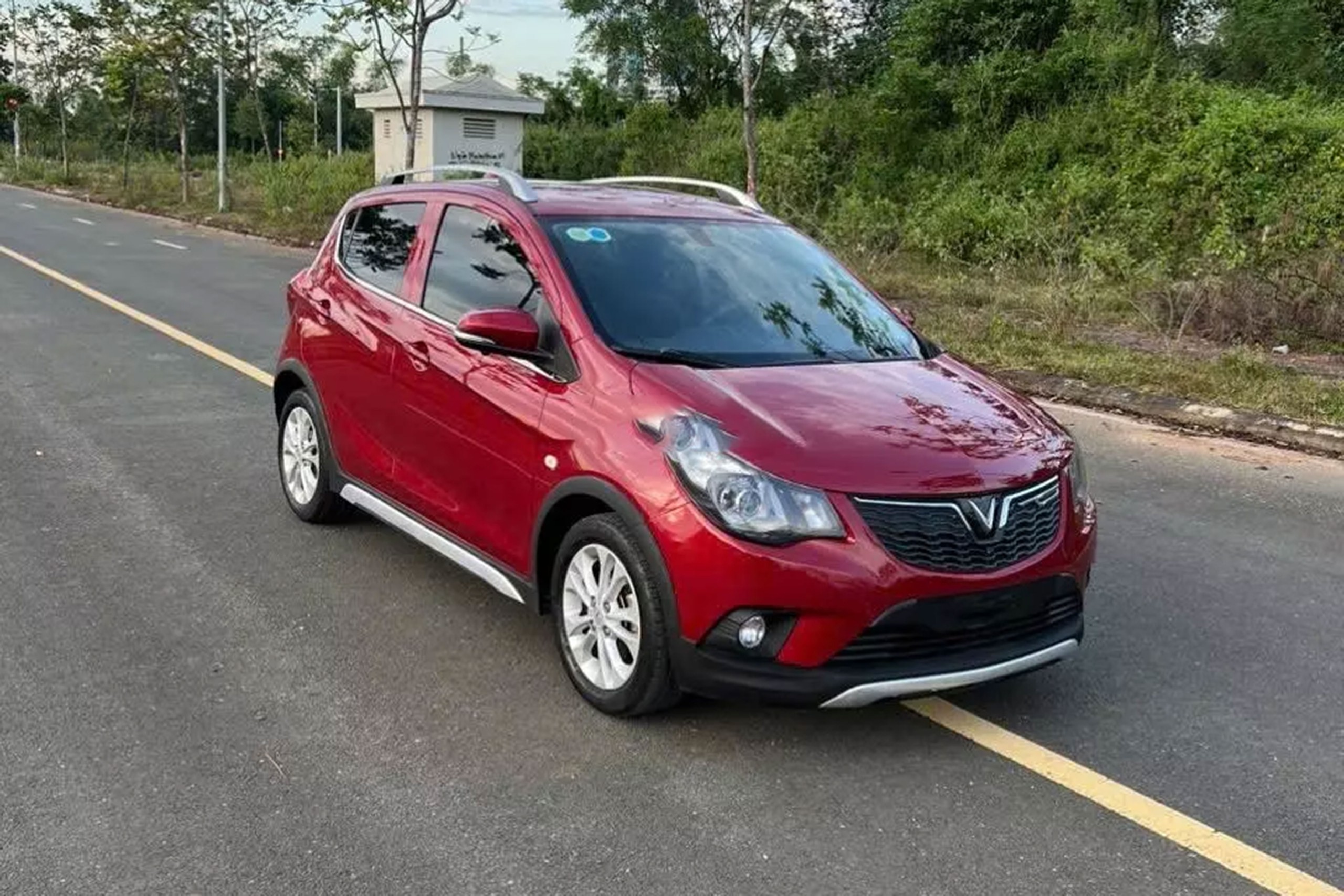 Mua ô tô cũ tầm 300 triệu chơi Tết: Xuất hiện mẫu xe được săn đón hơn cả Toyota Vios, Honda City- Ảnh 5.