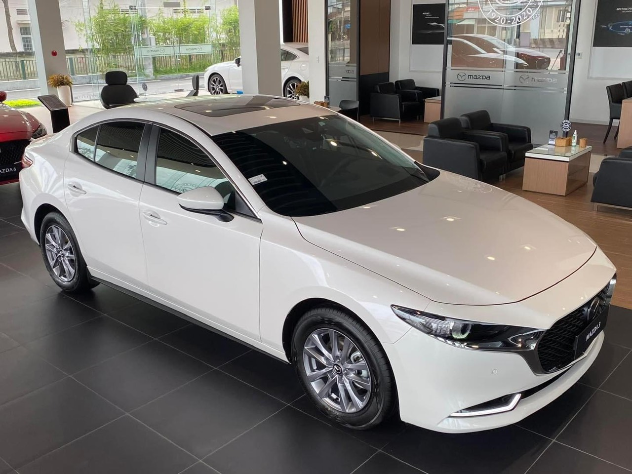 Giá xe Mazda 3 lăn bánh tháng 1/2025: Ưu đãi trước Tết - Ảnh 1.
