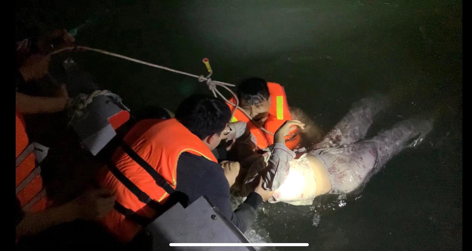 Hà Nội: Cứu cô gái nhảy cầu Vĩnh Tuy trong gang tấc- Ảnh 1.