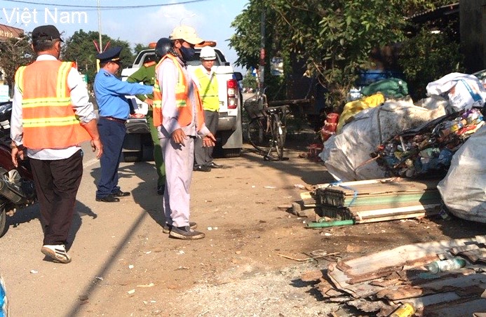 Lập lại trật tự, an toàn hành lang đường bộ tuyến QL1 qua Quảng Nam- Ảnh 7.