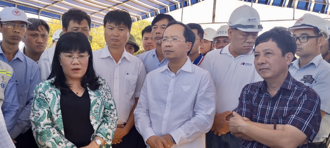 Ưu tiên giao mỏ đất đắp cho cao tốc Chí Thạnh - Vân Phong- Ảnh 4. Ưu tiên giao mỏ đất đắp cho cao tốc Chí Thạnh - Vân Phong- Ảnh 4.