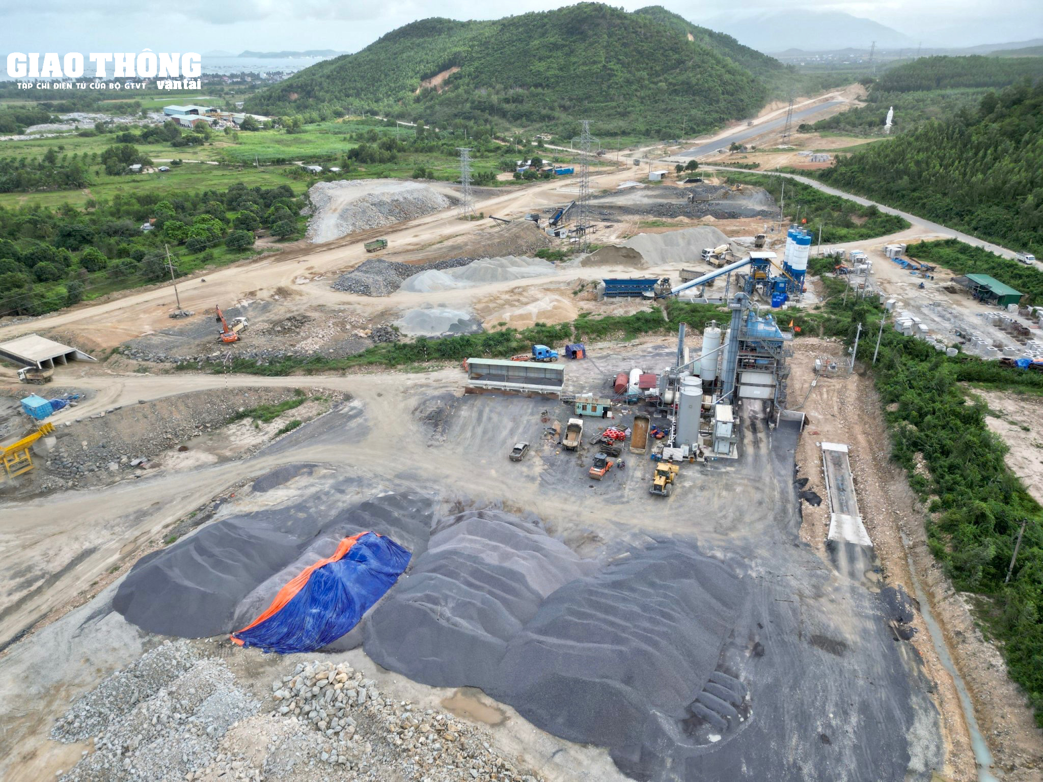 Phấn đấu hoàn thành cao tốc Vân Phong - Nha Trang trước 30/6/2025- Ảnh 5.