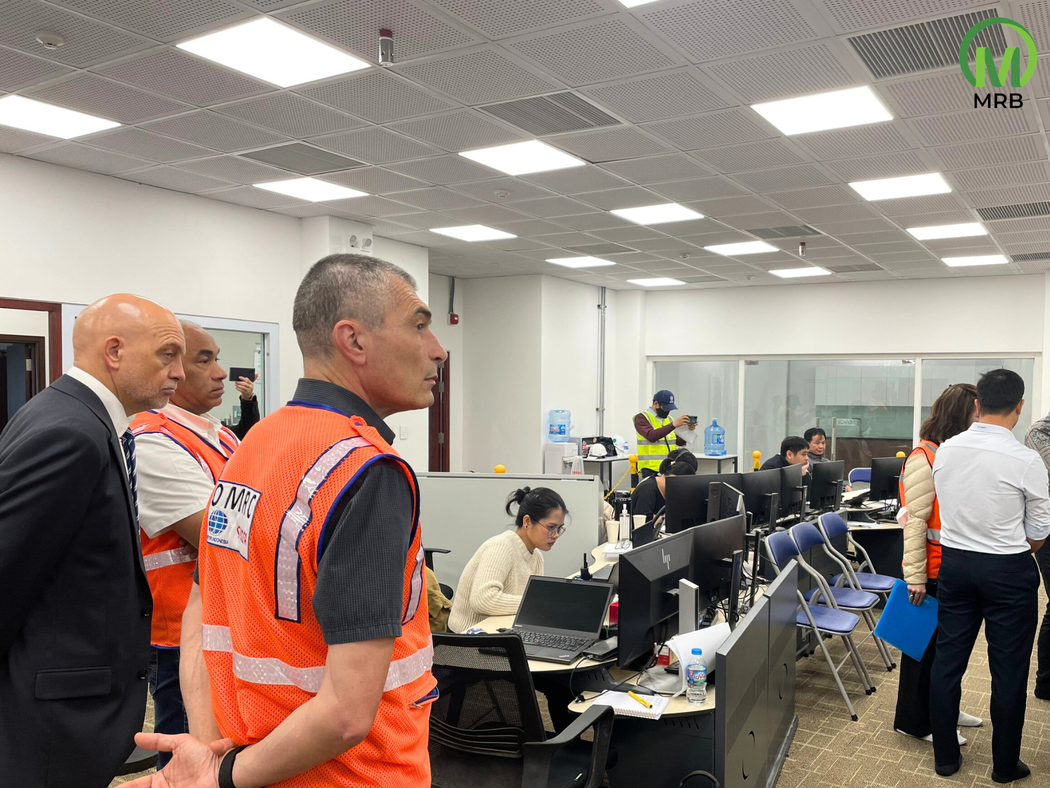 Cận cảnh đường sắt Nhổn – ga Hà Nội chính thức vận hành thử- Ảnh 4.