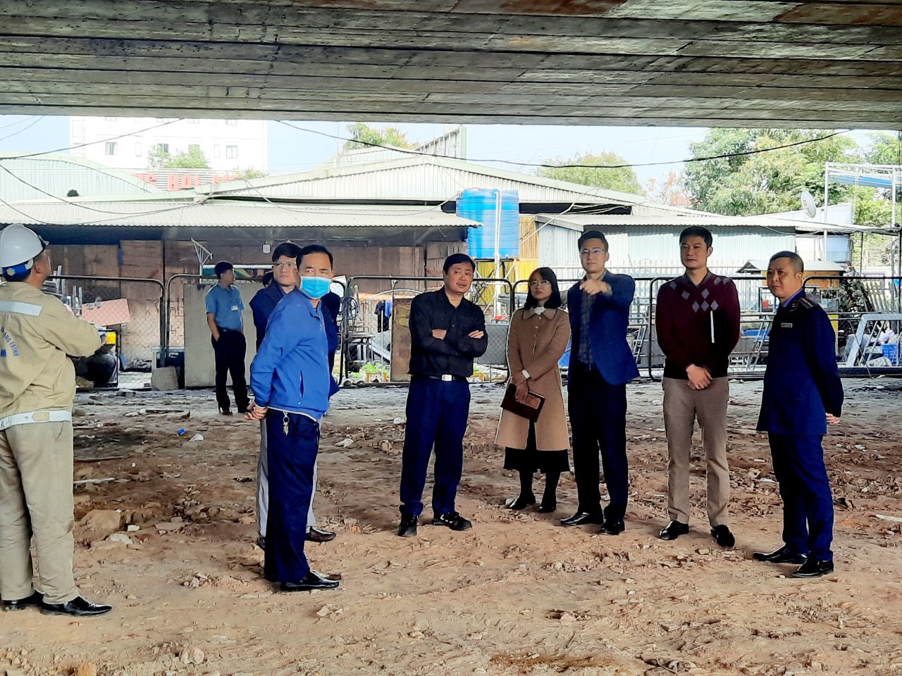 Mạnh tay giải tỏa vi phạm gầm cầu vượt Thịnh Đán - TP. Thái Nguyên- Ảnh 2.