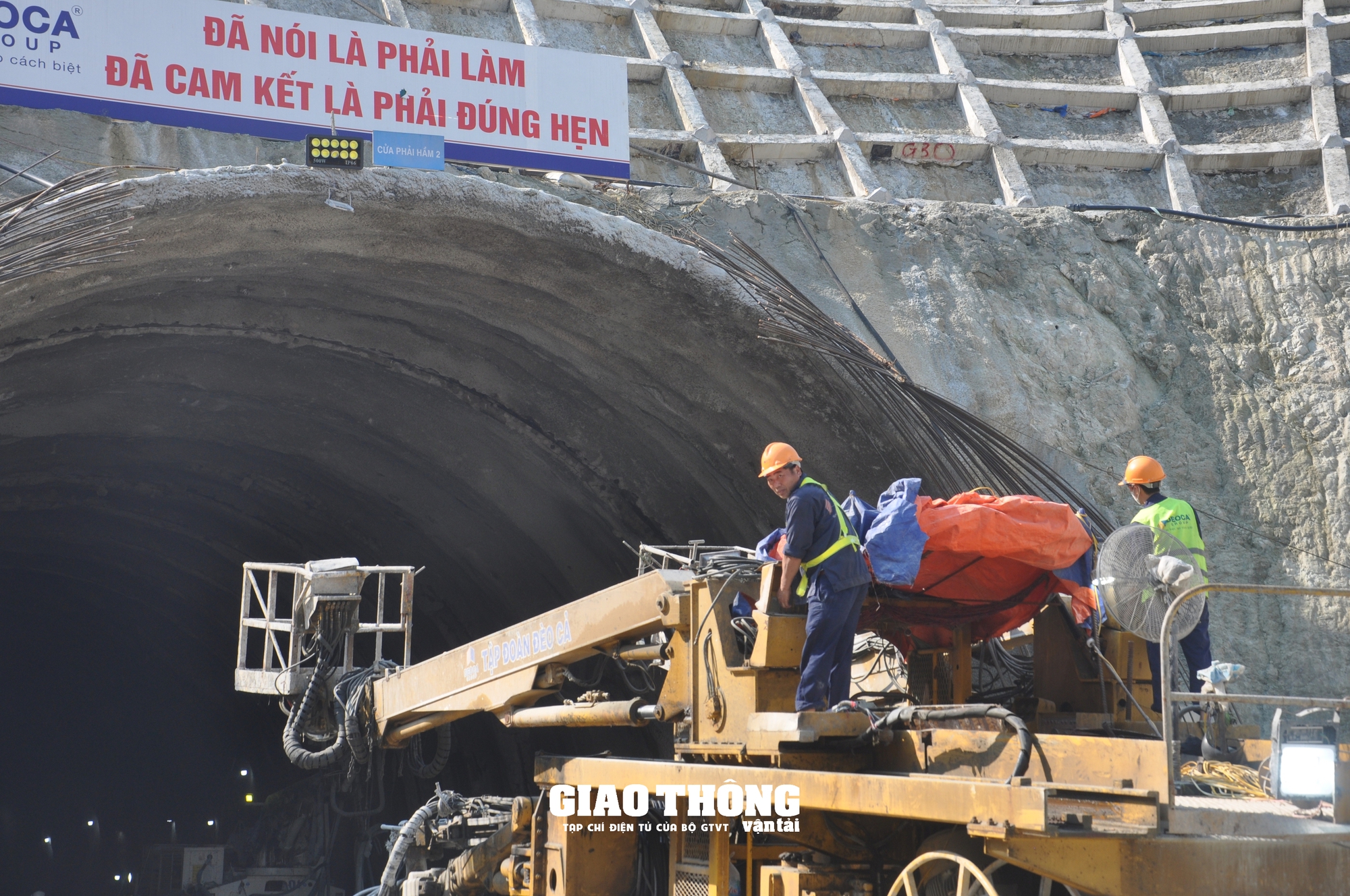 Thi công cao tốc Quảng Ngãi - Hoài Nhơn: Nhà thầu bứt tốc, lấy lại tiến độ- Ảnh 5.