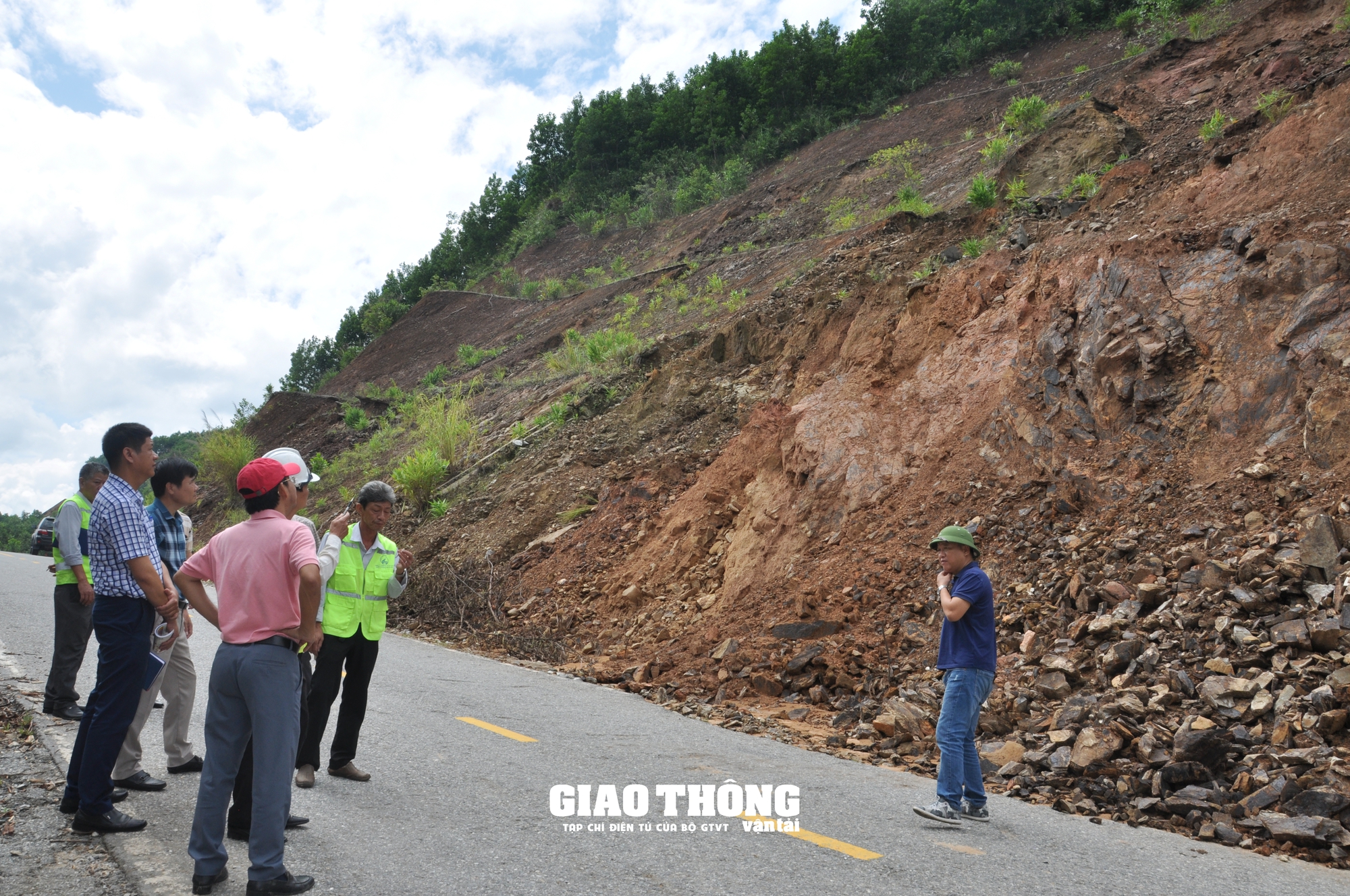Nâng cao chất lượng quản lý, bảo trì hạ tầng giao thông đường bộ khu vực miền Trung - Tây Nguyên- Ảnh 1.