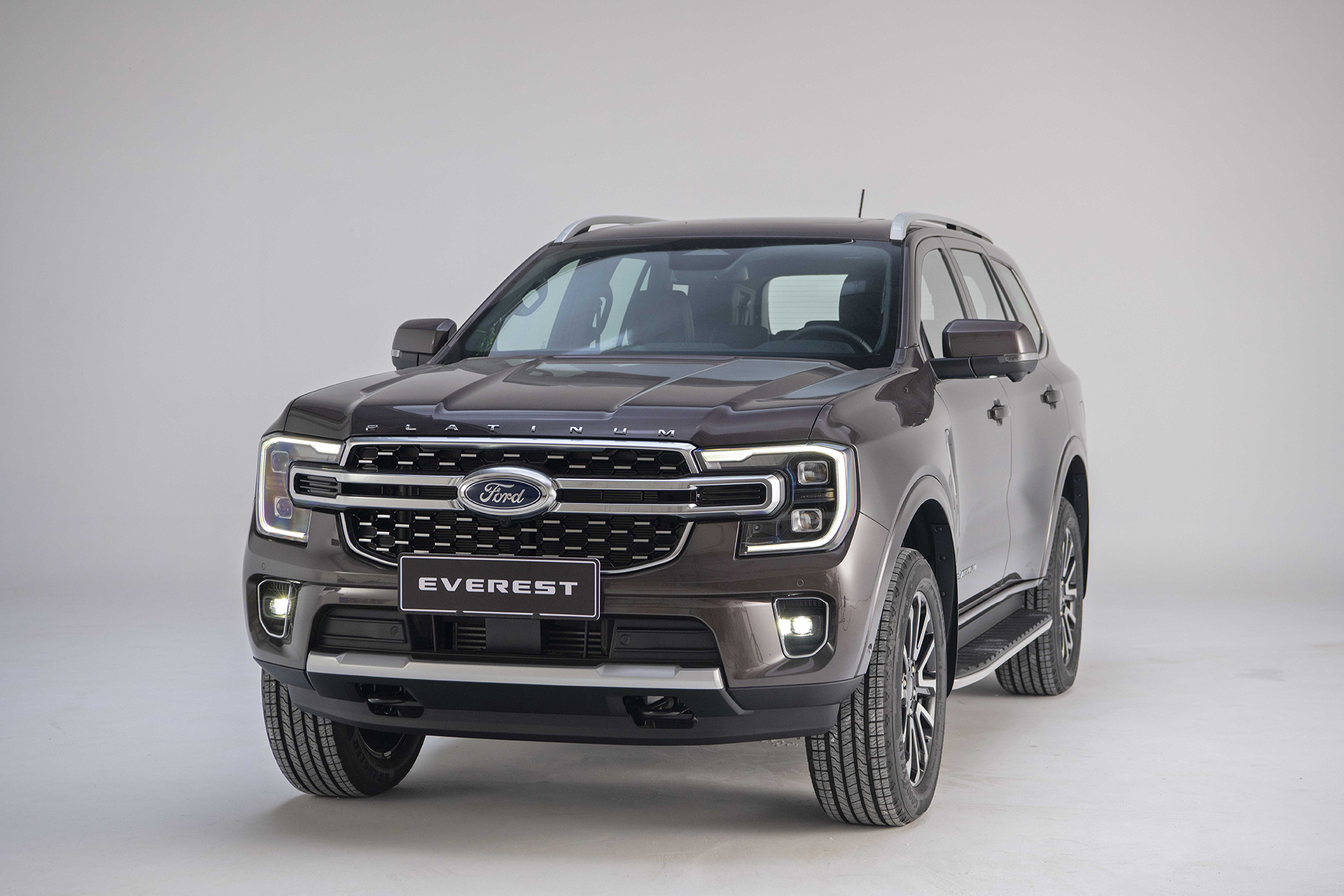 Chi tiết Ford Everest Platinum sắp chính thức ra mắt- Ảnh 2.