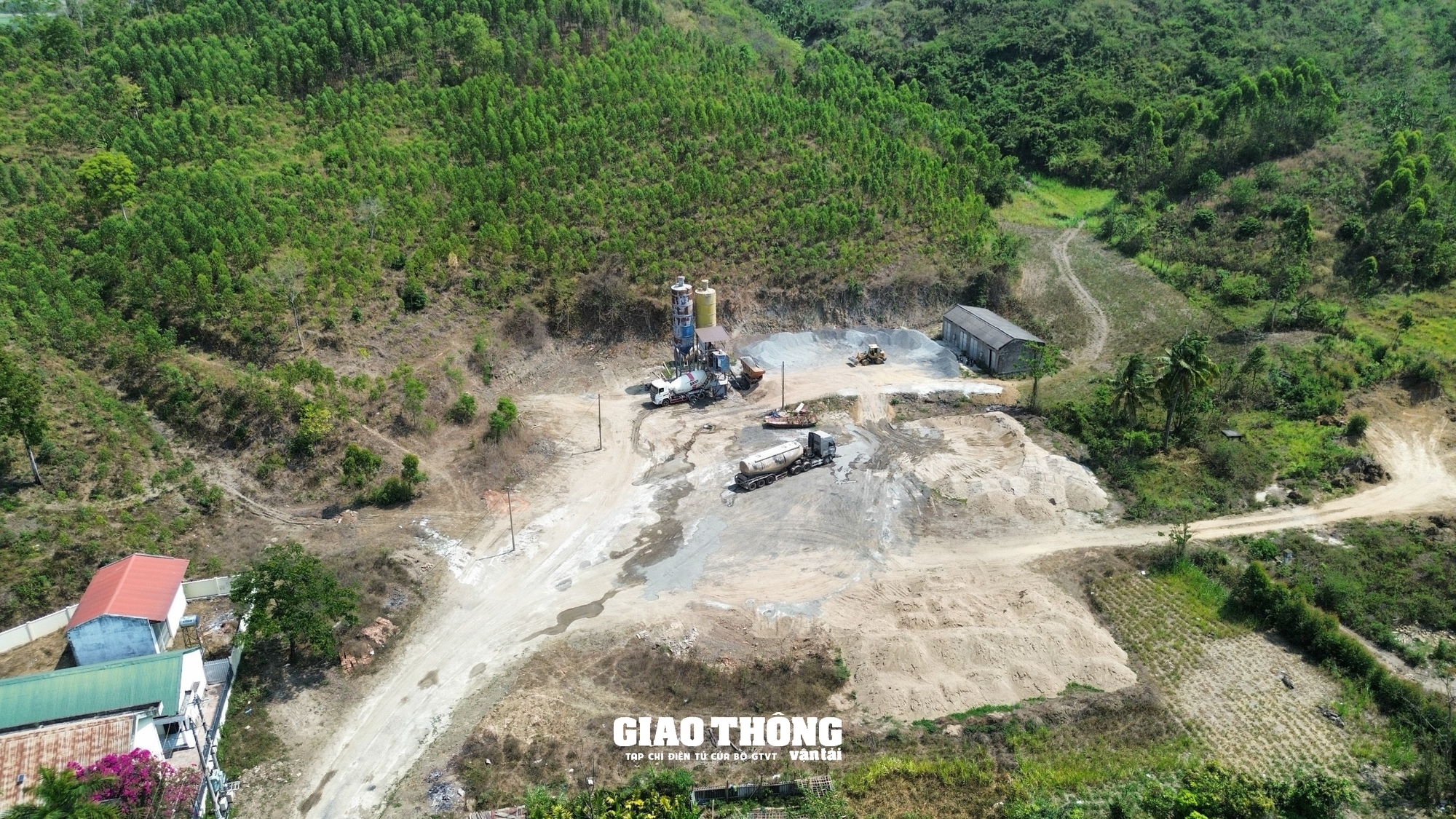 Xe chở bê tông tươi tải trọng lớn 