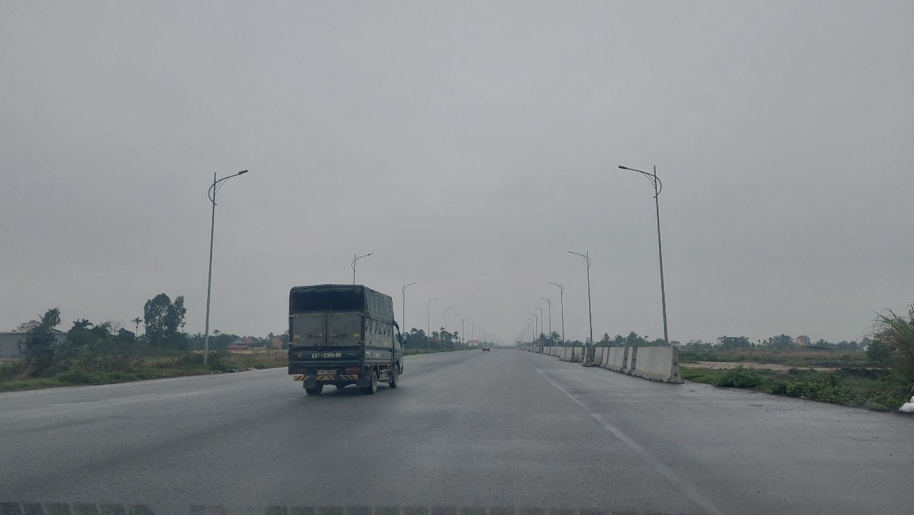 Cận cảnh dự án đường ven biển qua Hải Phòng 'đắp chiếu