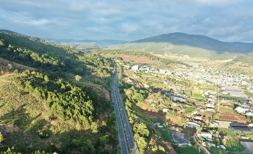 Lâm Đồng đề xuất 2 phương án tăng vốn đầu tư cao tốc Tân Phú - Bảo Lộc và Bảo Lộc - Liên Khương- Ảnh 1.