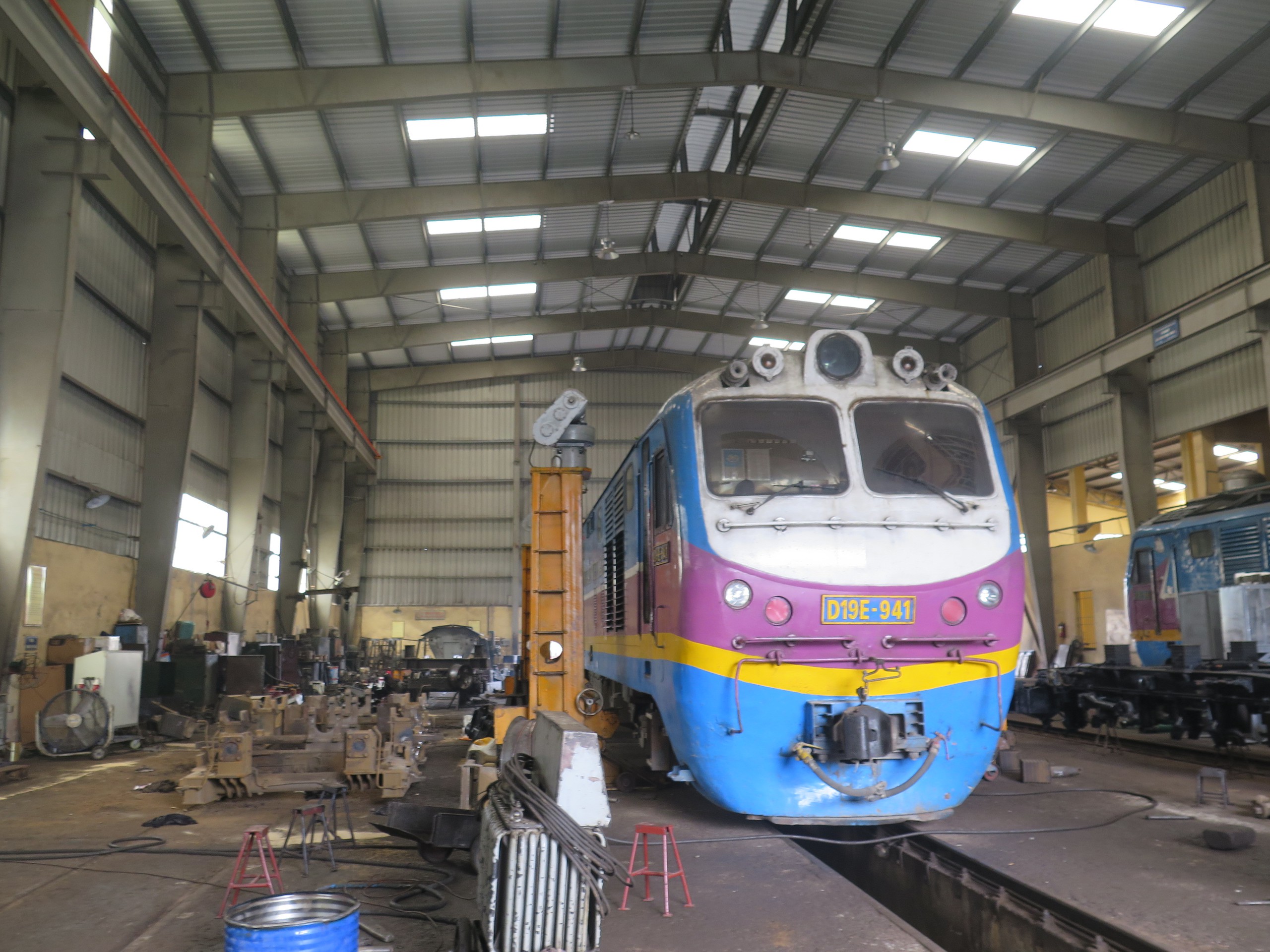 Bất cập thực hiện Luật Đường sắt- Ảnh 1.