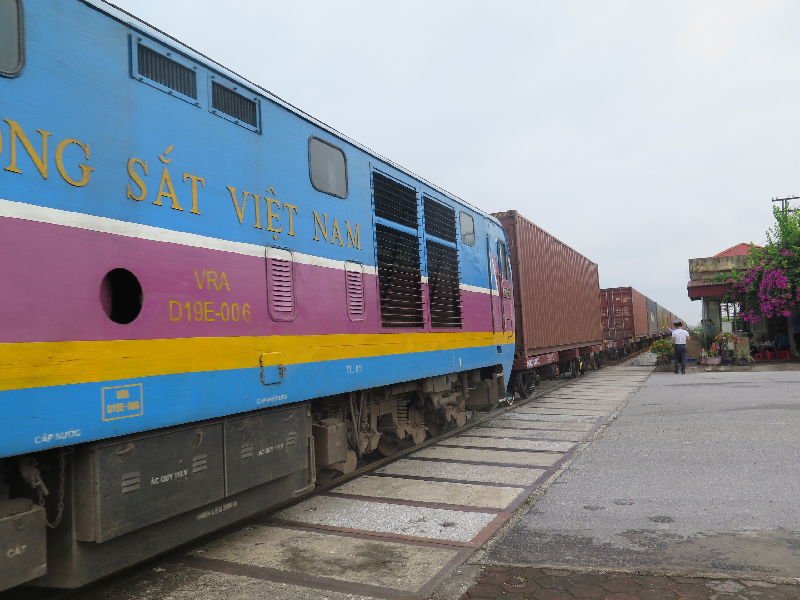 Bất cập thực hiện Luật Đường sắt - Kỳ cuối: Sửa đổi, bổ sung Luật và một số luật về thuế- Ảnh 2. Bất cập thực hiện Luật Đường sắt - Kỳ cuối: Sửa đổi, bổ sung Luật và một số luật về thuế- Ảnh 2.