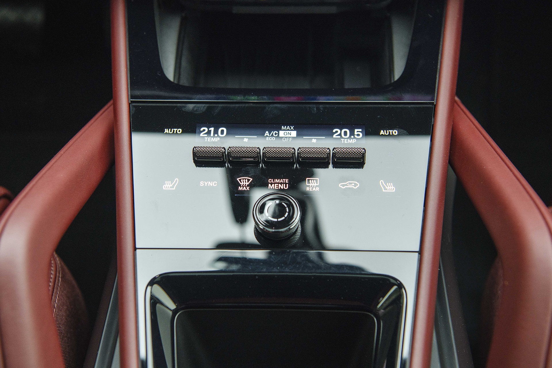 Porsche Cayenne 2024 – Thay đổi sự… hoàn hảo- Ảnh 13. Porsche Cayenne 2024 – Thay đổi sự… hoàn hảo- Ảnh 13.