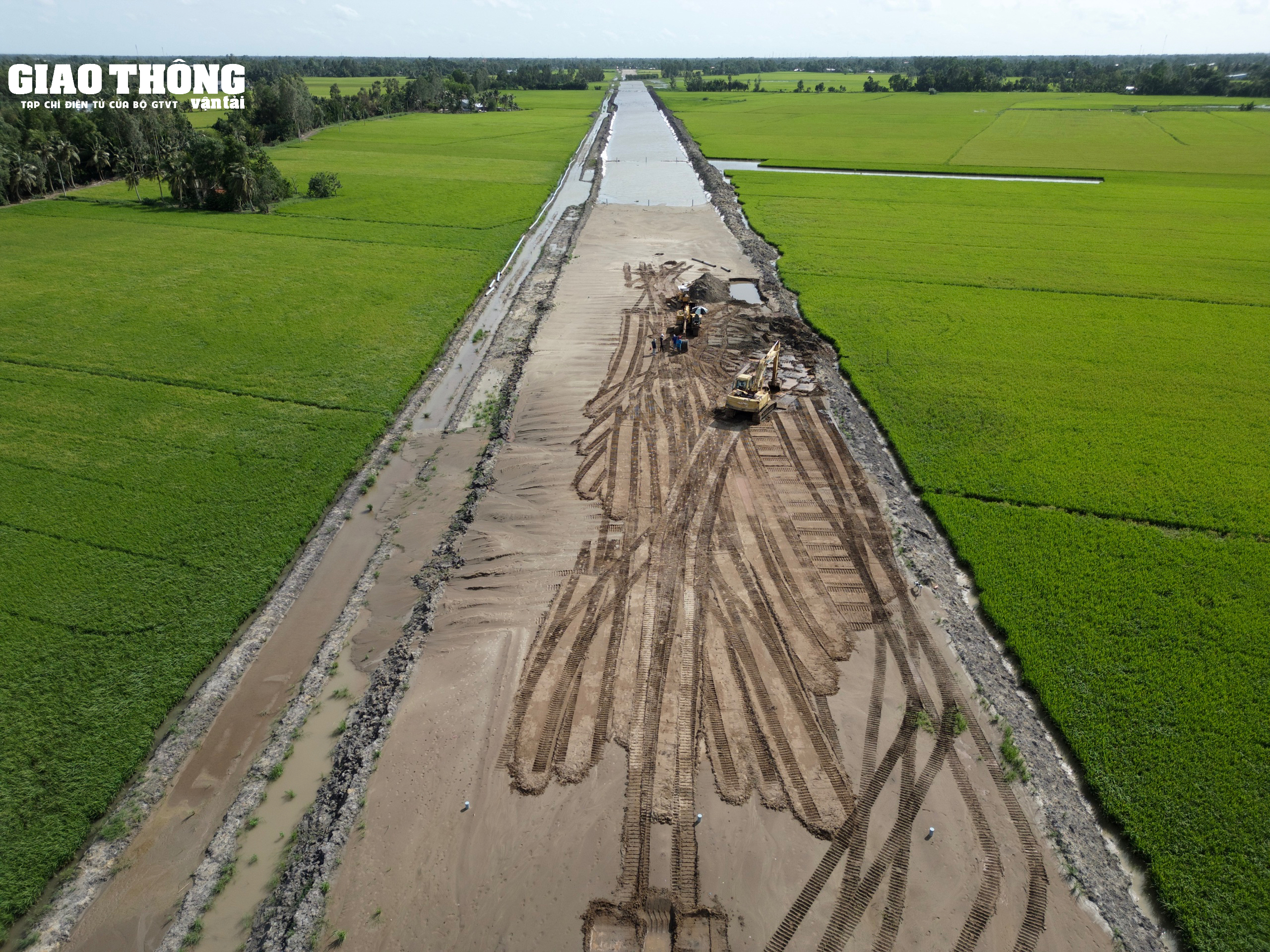 Tín hiệu vui trên cao tốc Cần Thơ - Cà Mau- Ảnh 6. Tín hiệu vui trên cao tốc Cần Thơ - Cà Mau- Ảnh 6.